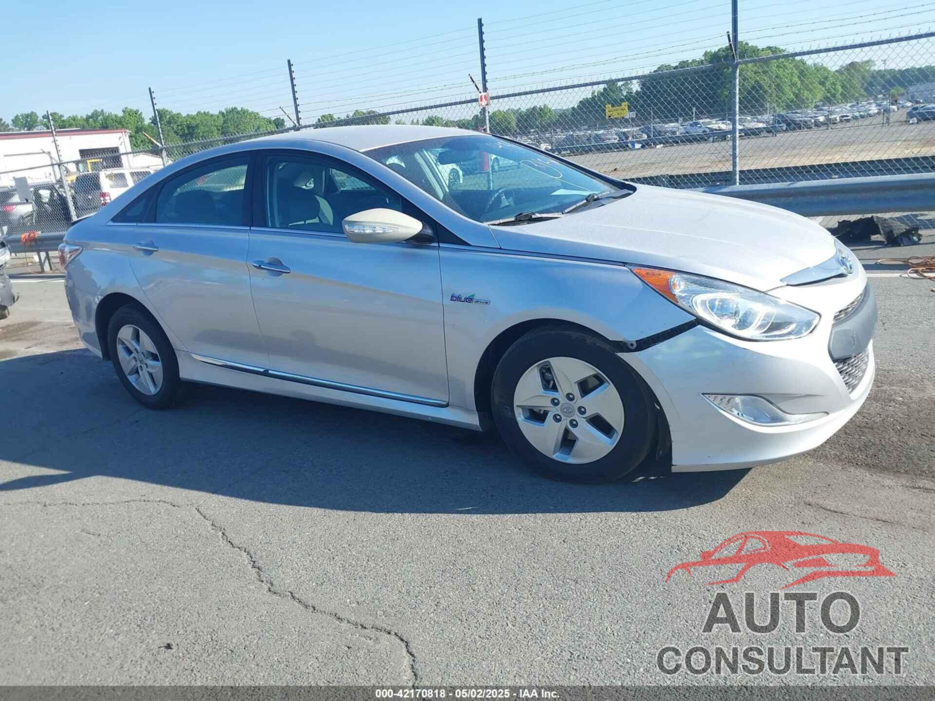 HYUNDAI SONATA HYBRID 2011 - KMHEC4A49BA001436
