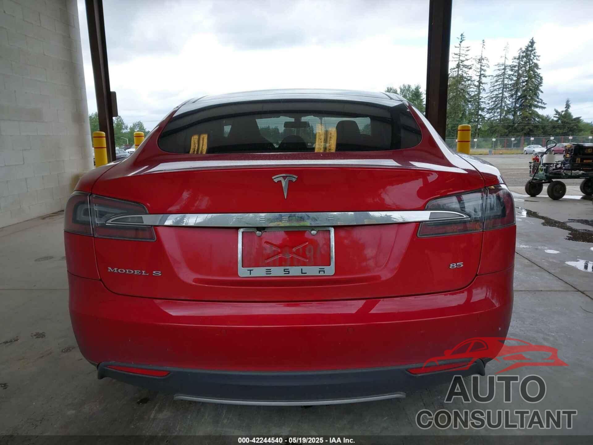 TESLA MODEL S 2013 - 5YJSA1CN7DFP26996