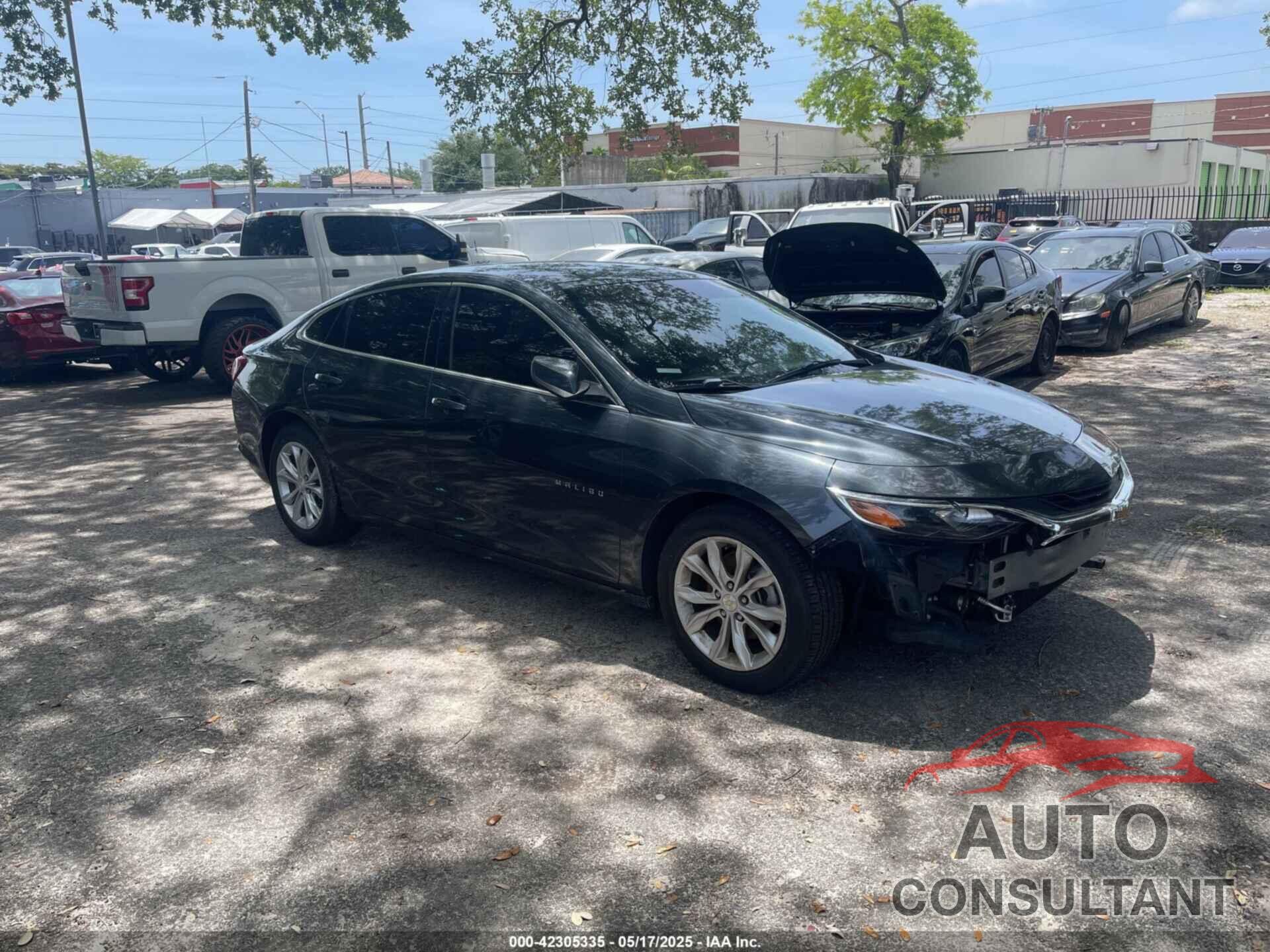 CHEVROLET MALIBU 2020 - 1G1ZD5ST8LF080495