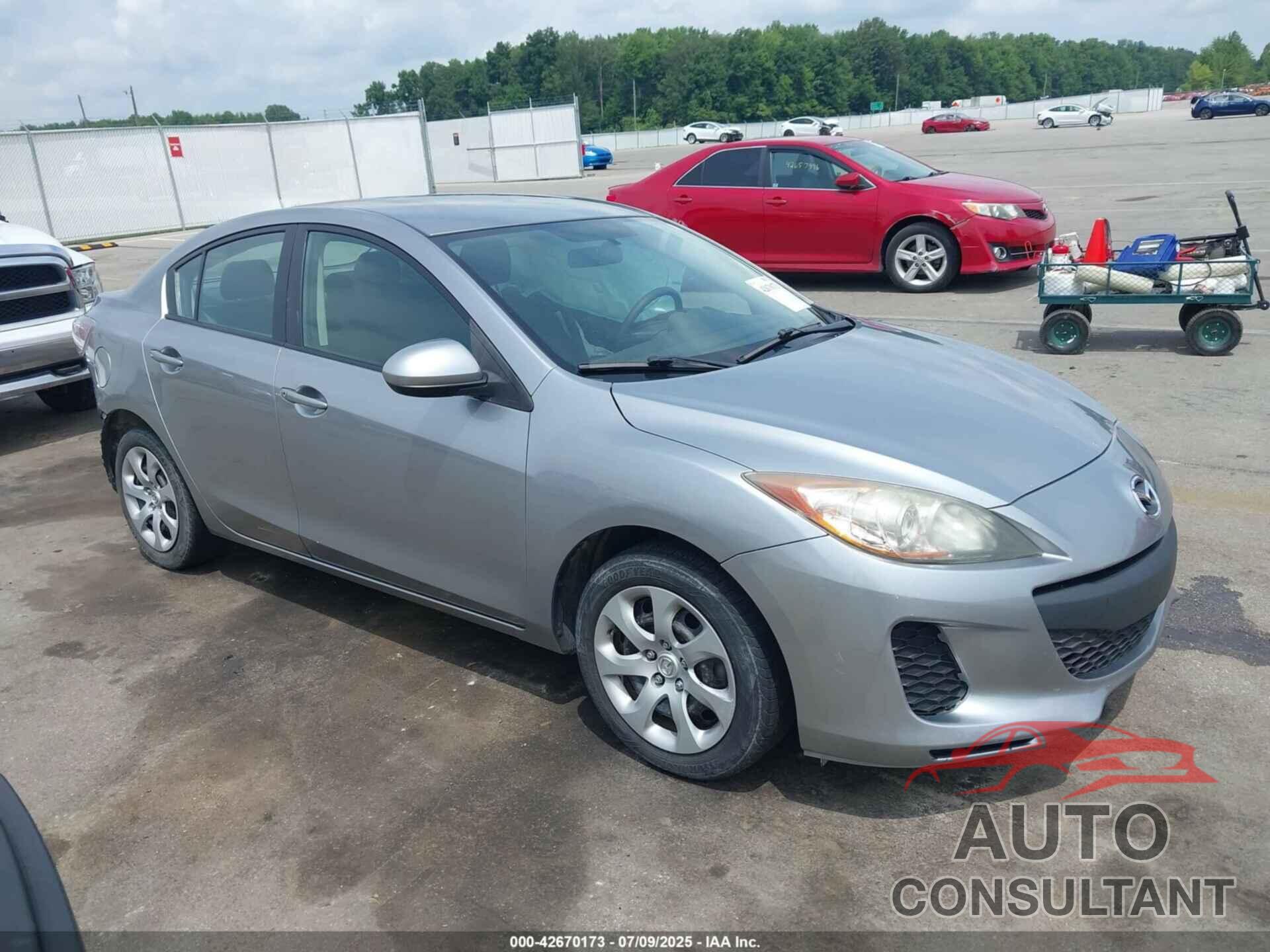 MAZDA MAZDA3 2013 - JM1BL1TF0D1720131