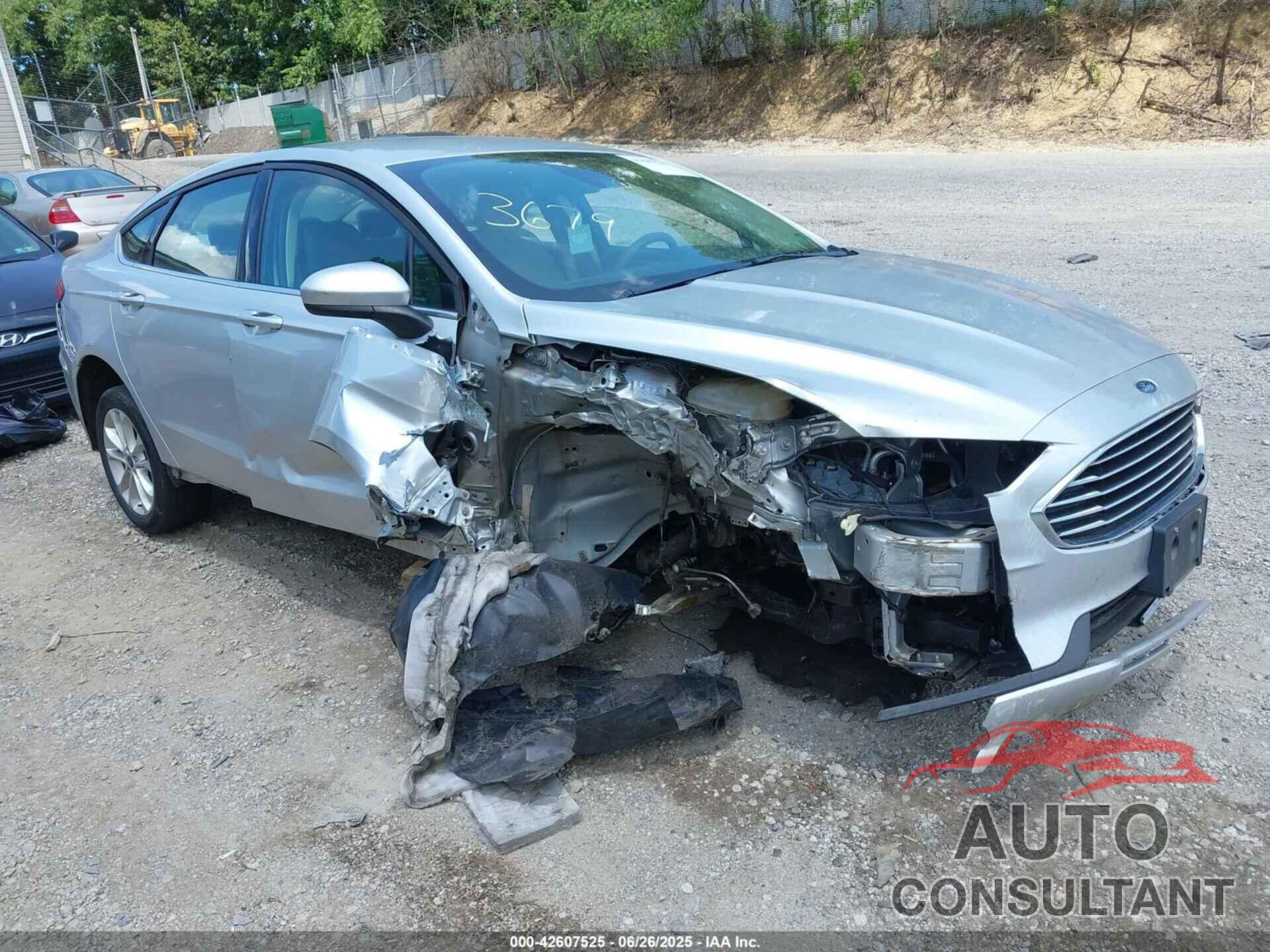 FORD FUSION HYBRID 2019 - 3FA6P0LU8KR243679