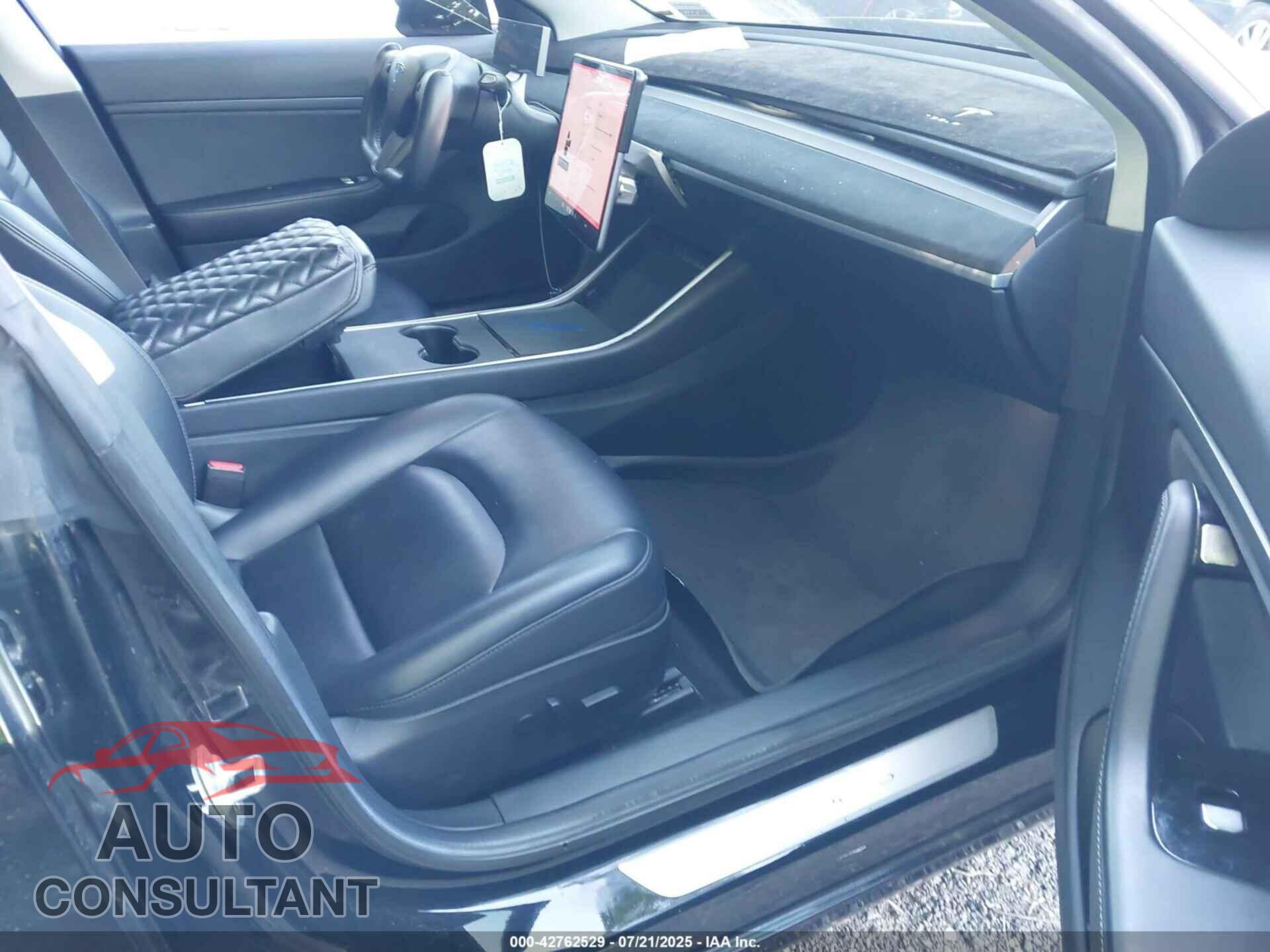 TESLA MODEL 3 2018 - 5YJ3E1EA5JF010760