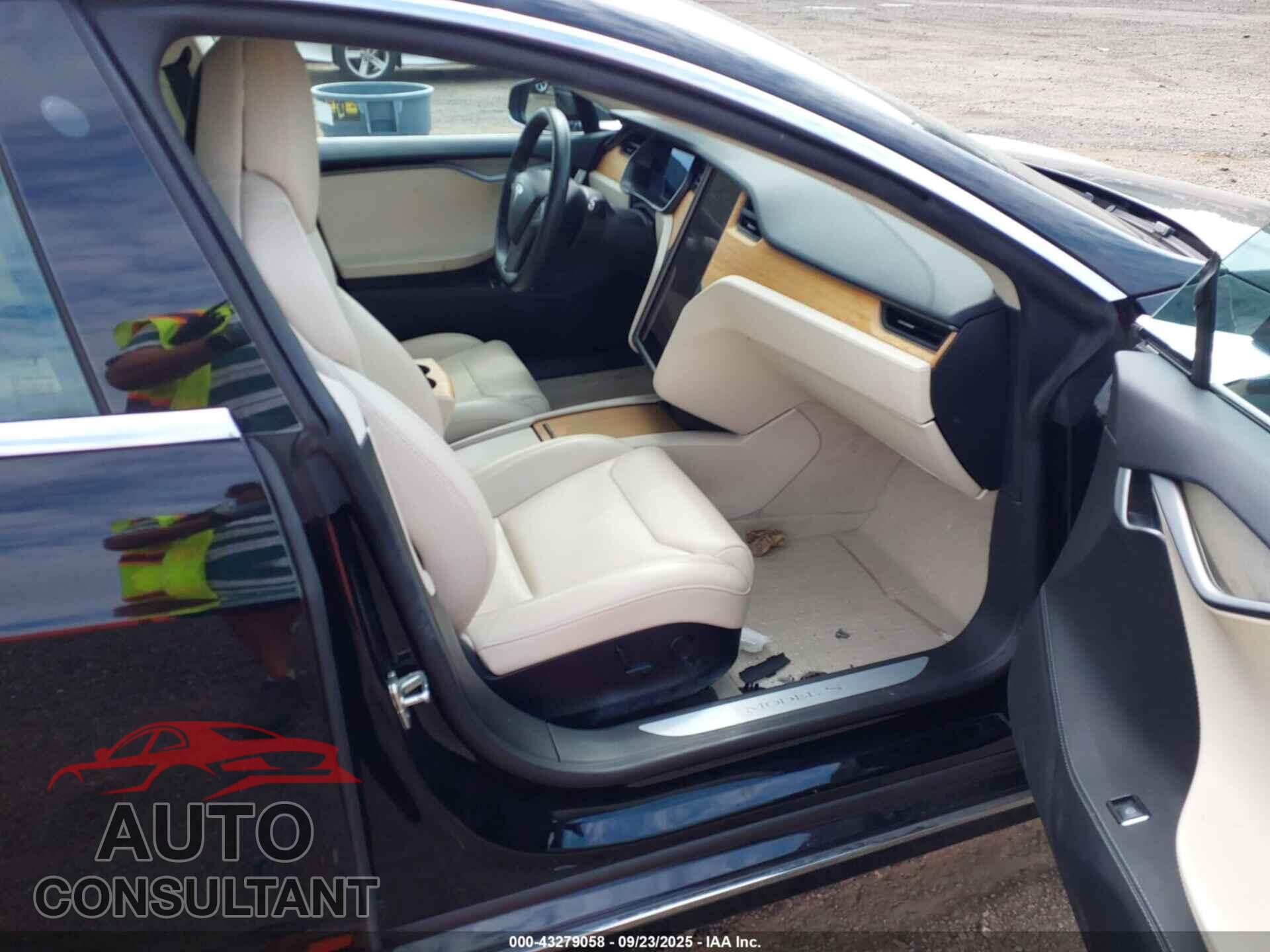 TESLA MODEL S 2018 - 5YJSA1E27JF282954
