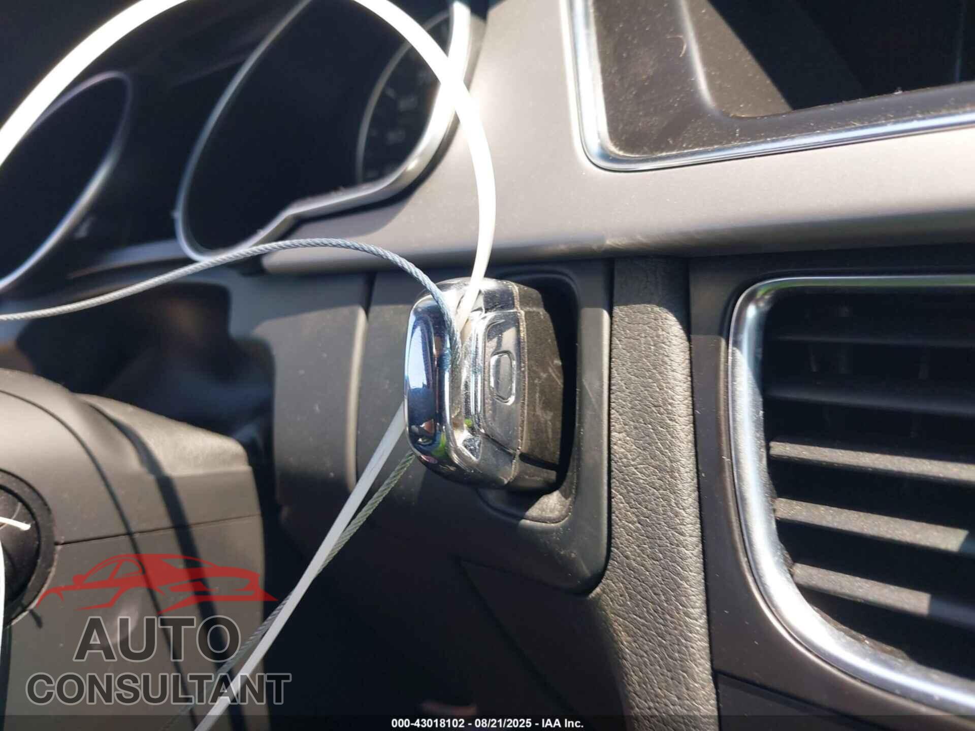 AUDI A5 2013 - WAULFAFH4DN003343
