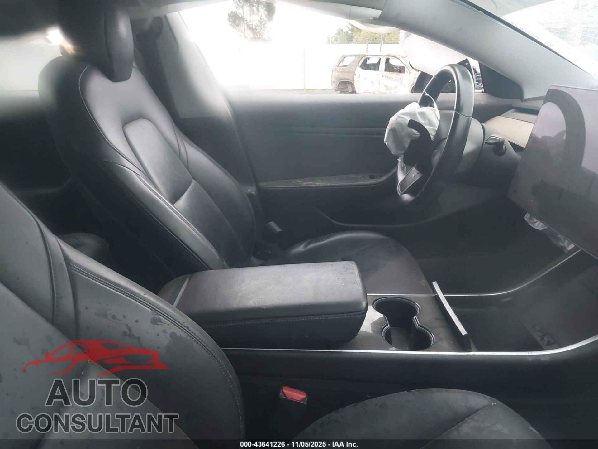 TESLA MODEL 3 2019 - 5YJ3E1EA0KF416785