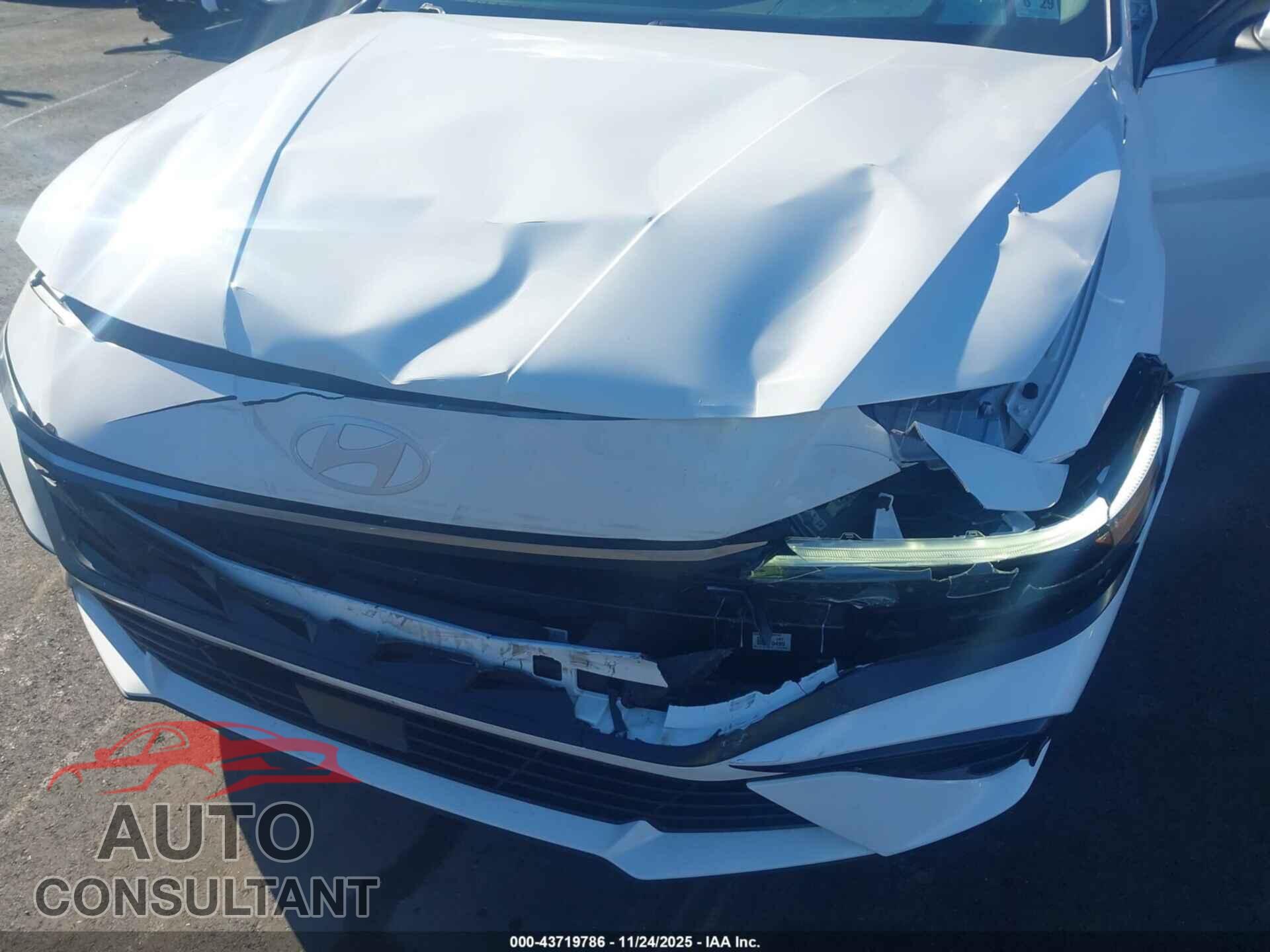 HYUNDAI ELANTRA 2024 - KMHLS4DG8RU806112