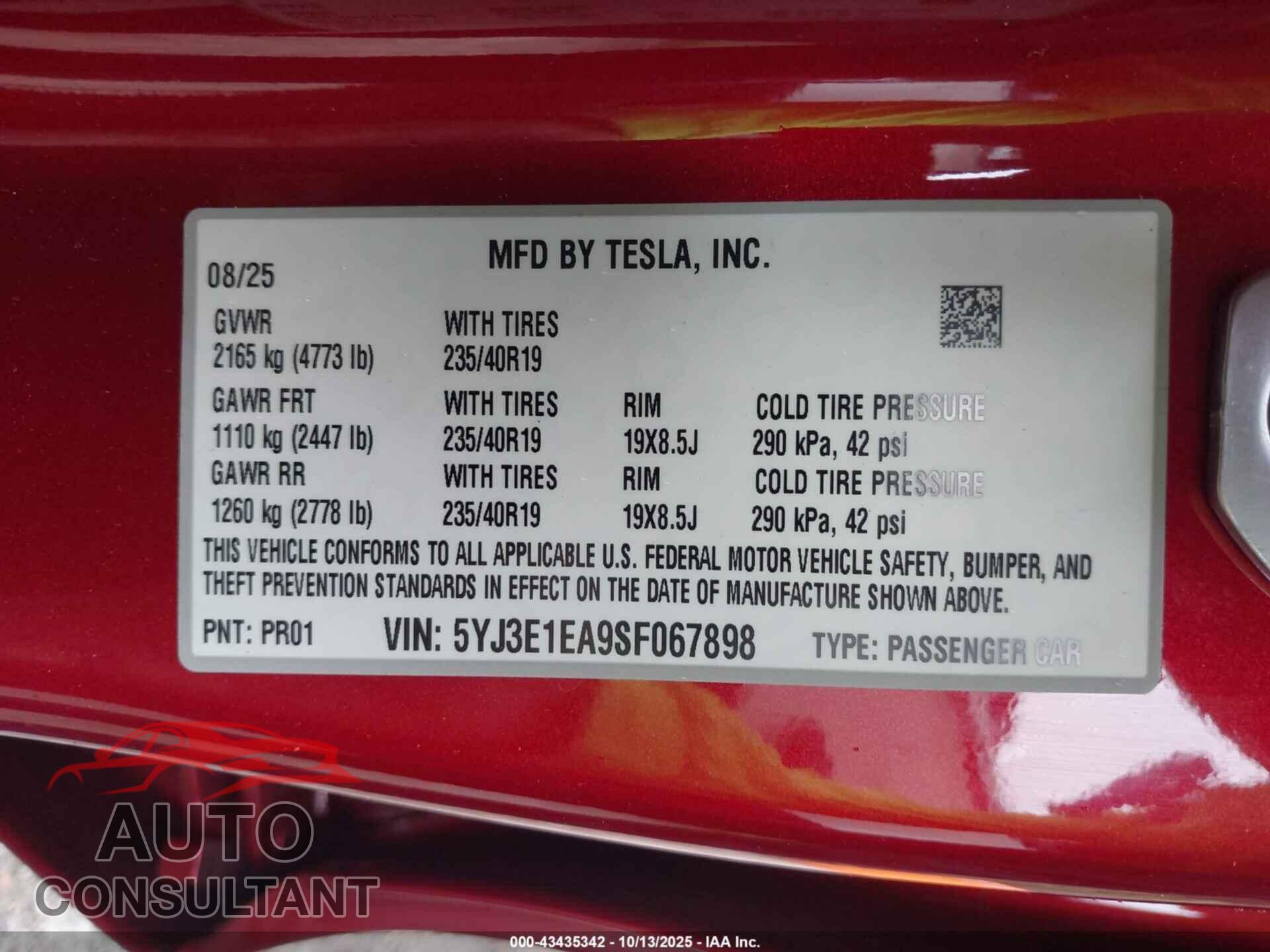 TESLA MODEL 3 2025 - 5YJ3E1EA9SF067898