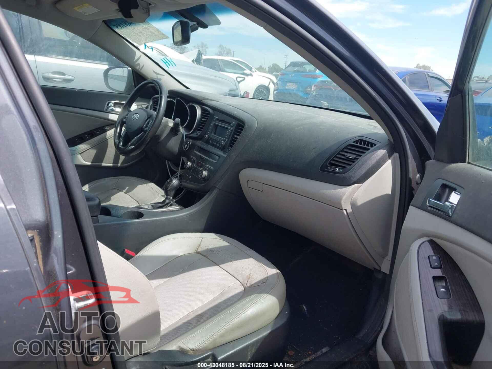 KIA OPTIMA 2011 - KNAGN4A64B5142123