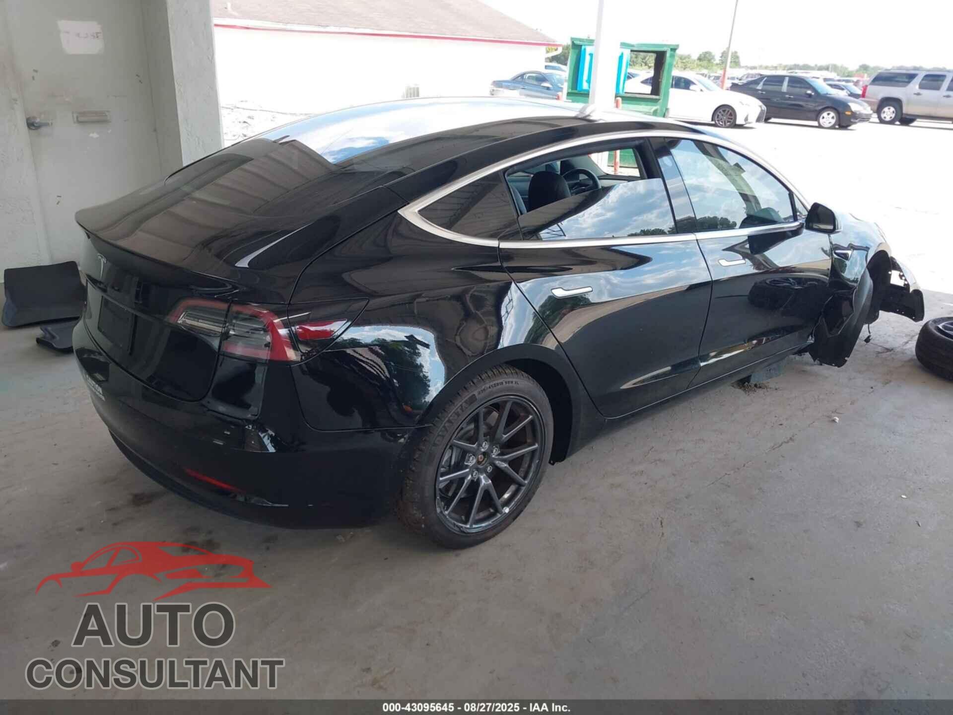 TESLA MODEL 3 2019 - 5YJ3E1EA7KF484565