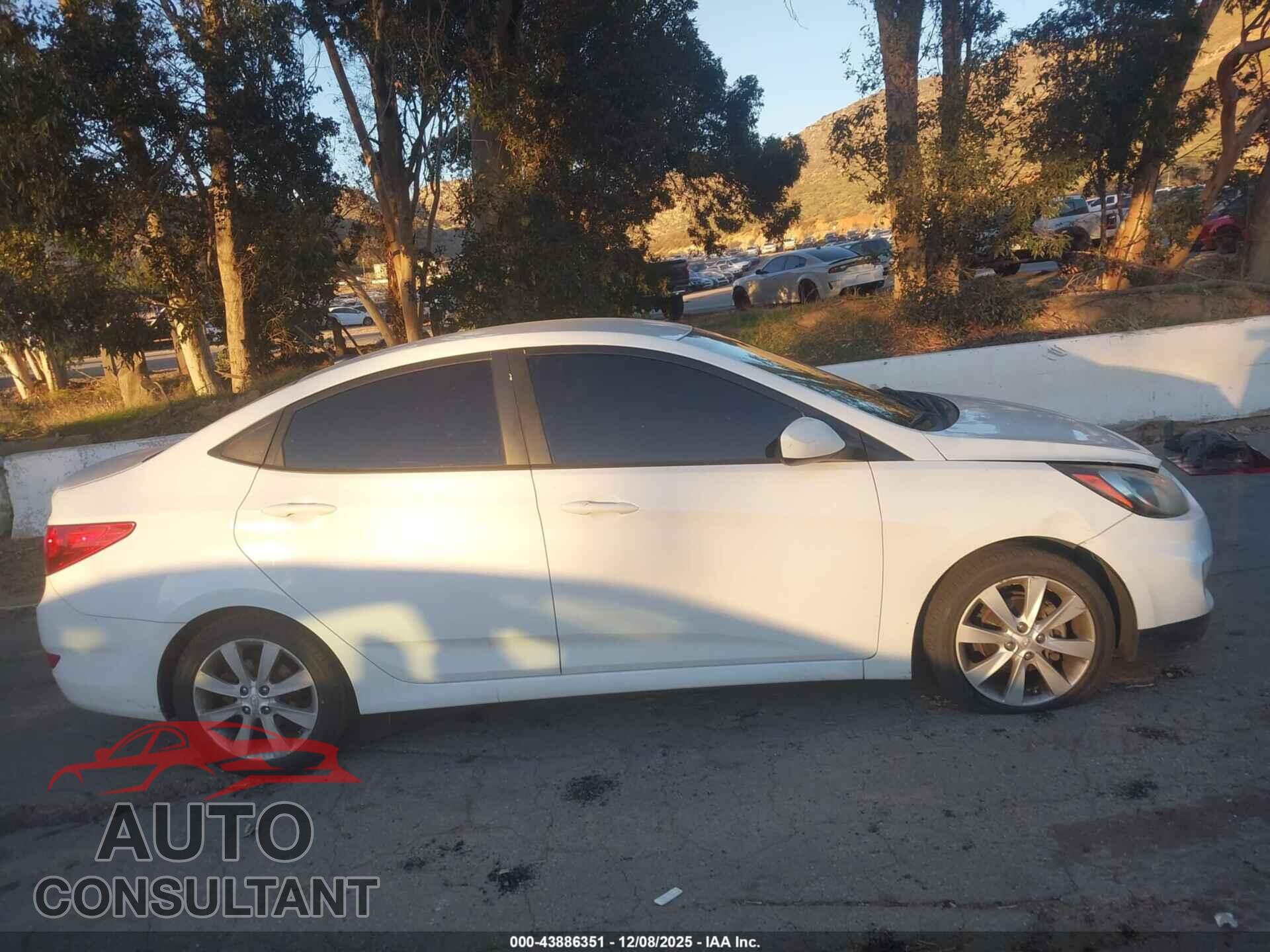 HYUNDAI ACCENT 2012 - KMHCU4AE3CU264079