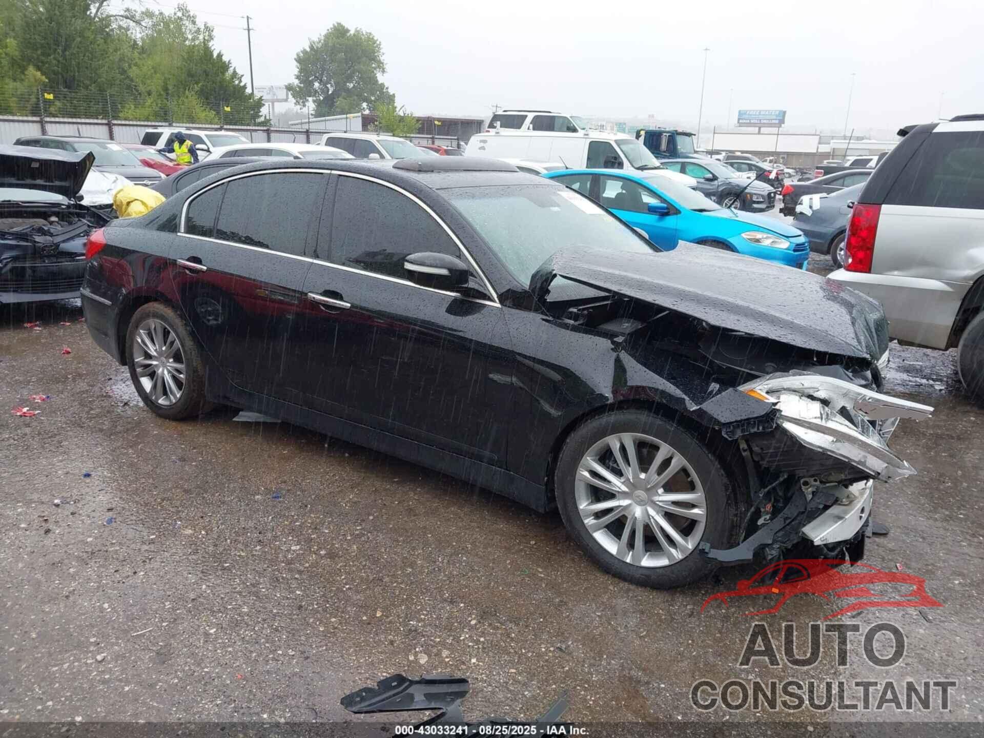 HYUNDAI GENESIS 2013 - KMHGC4DD4DU229396