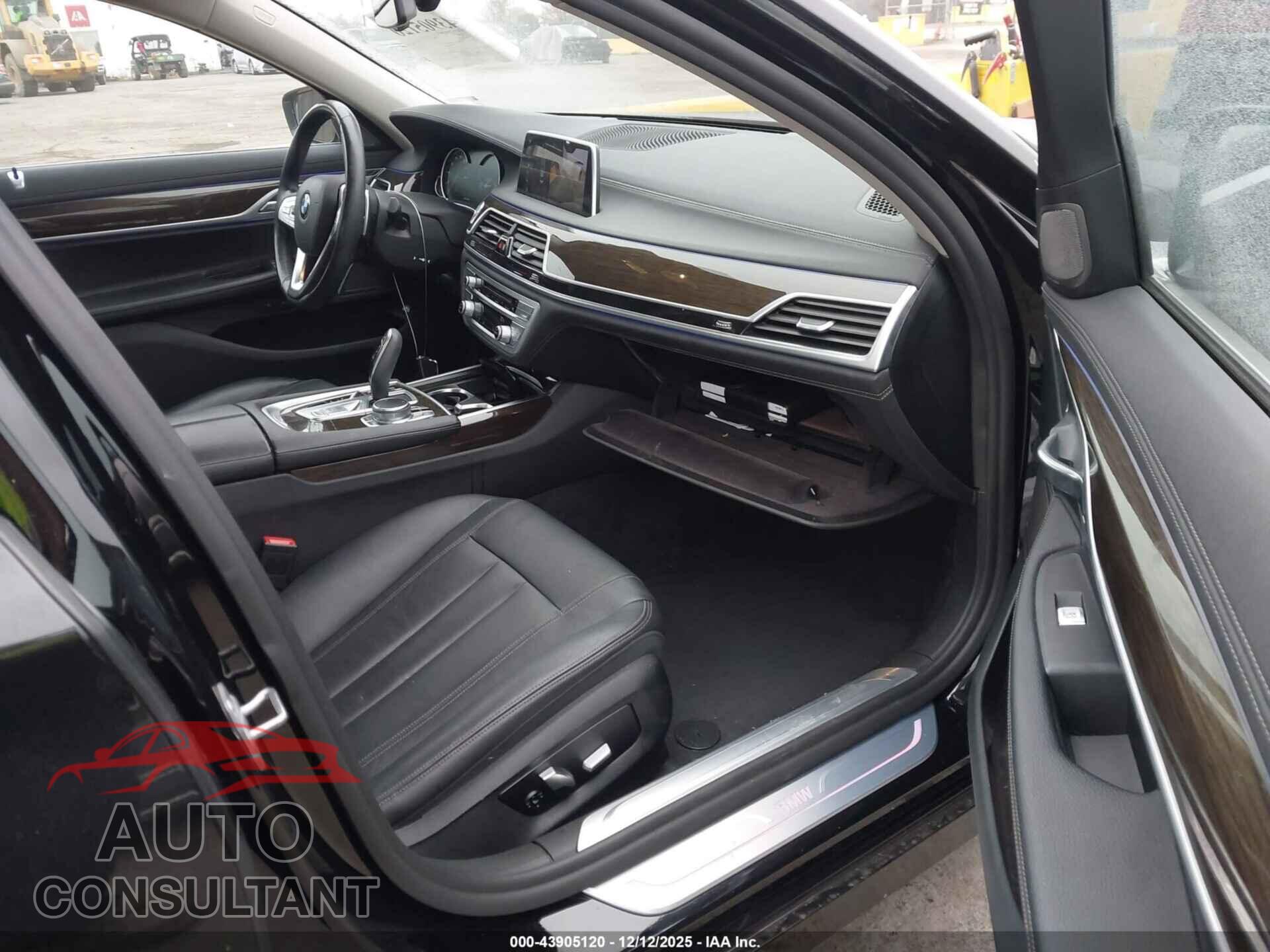 BMW 740I 2019 - WBA7E2C51KB216544