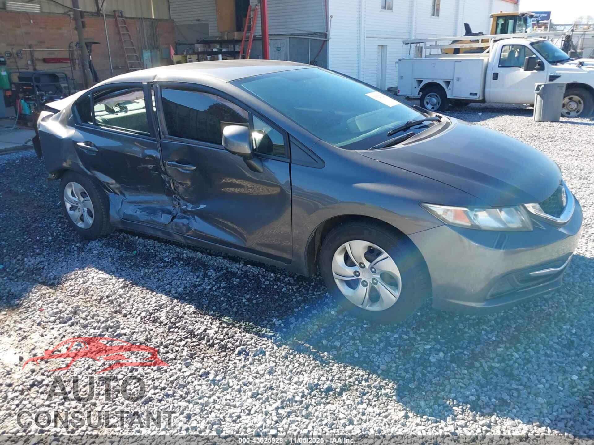 HONDA CIVIC 2013 - 2HGFB2F51DH584155
