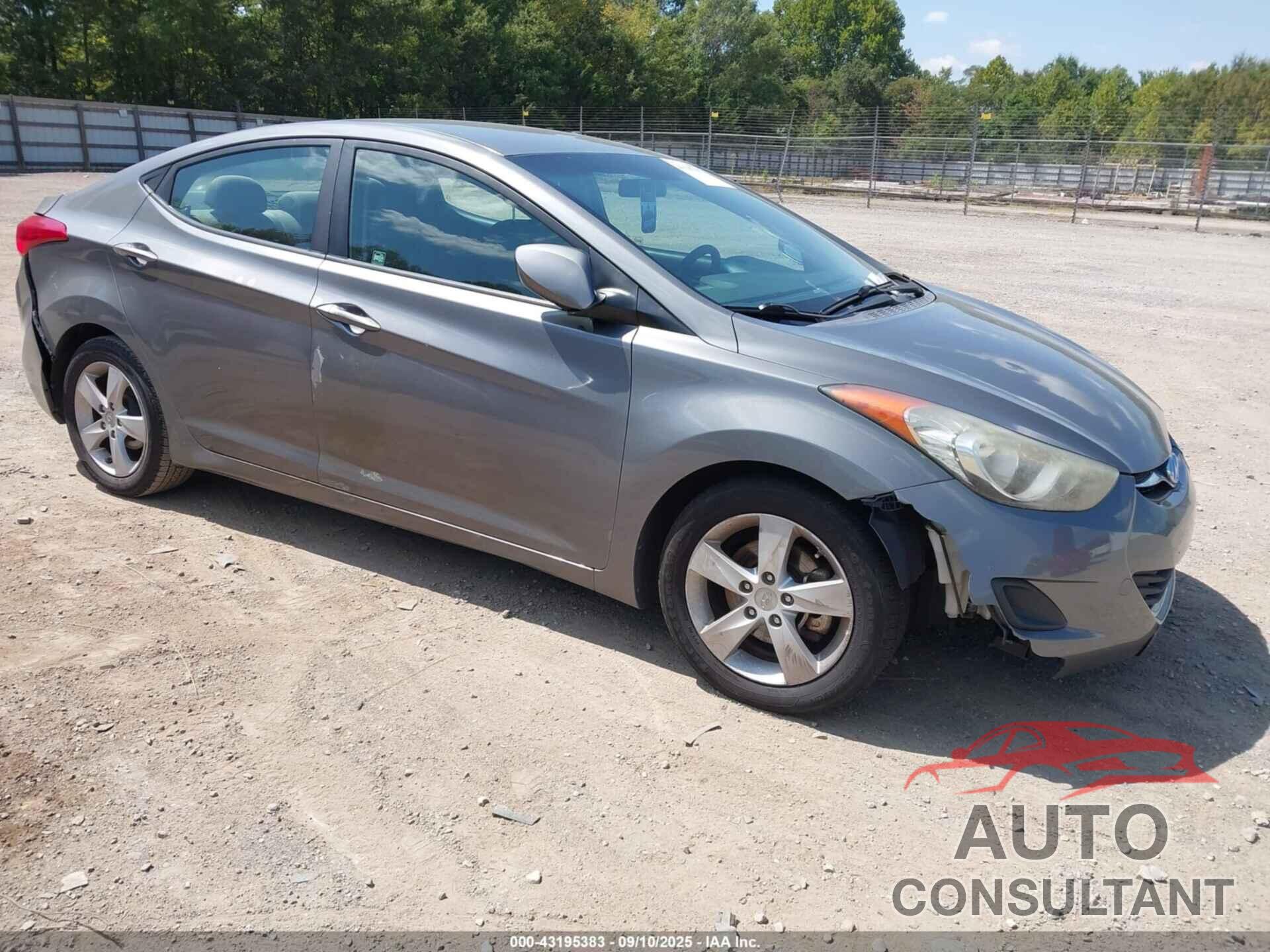 HYUNDAI ELANTRA 2013 - 5NPDH4AE2DH367986