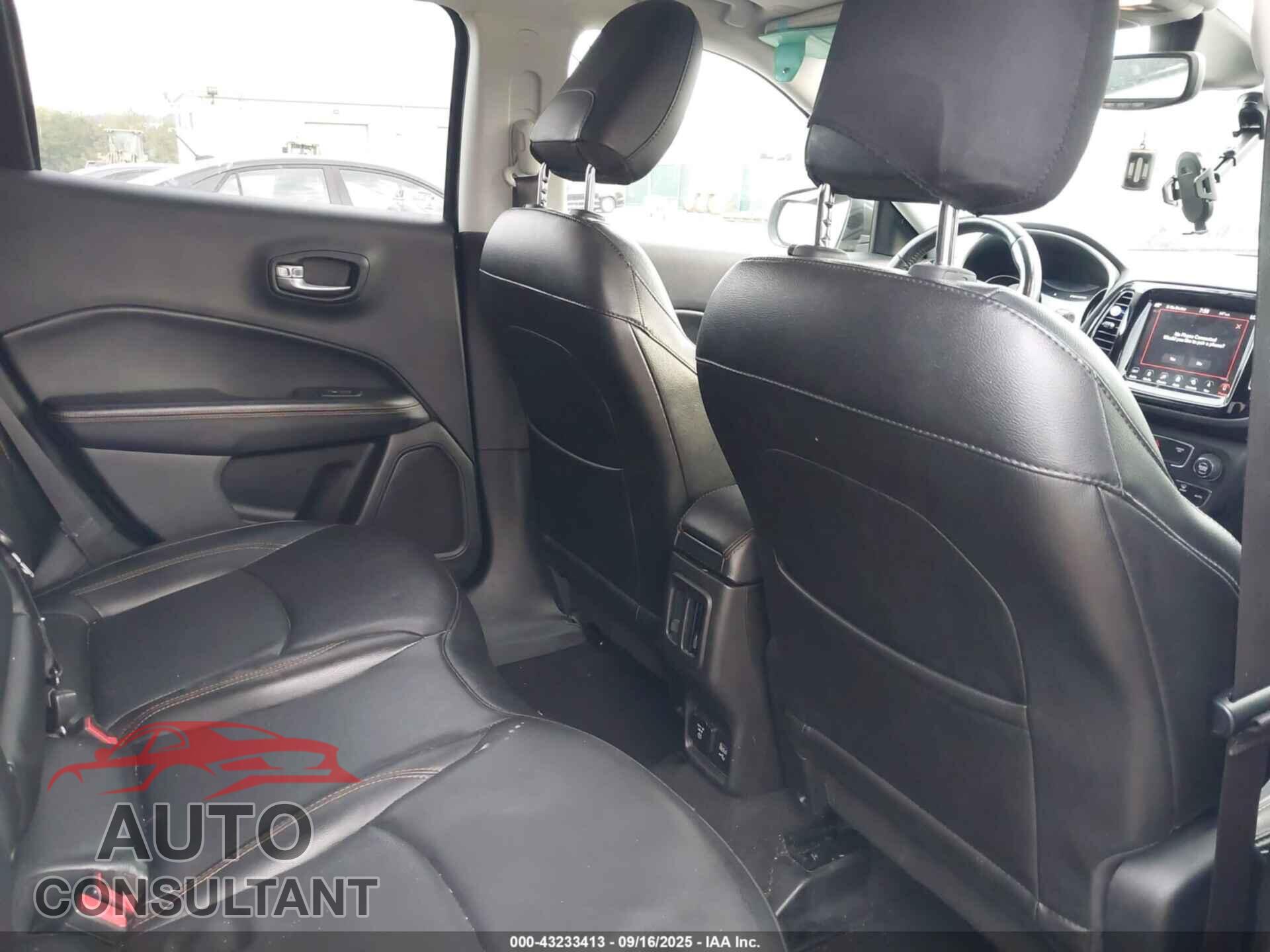 JEEP COMPASS 2019 - 3C4NJDCB2KT594538