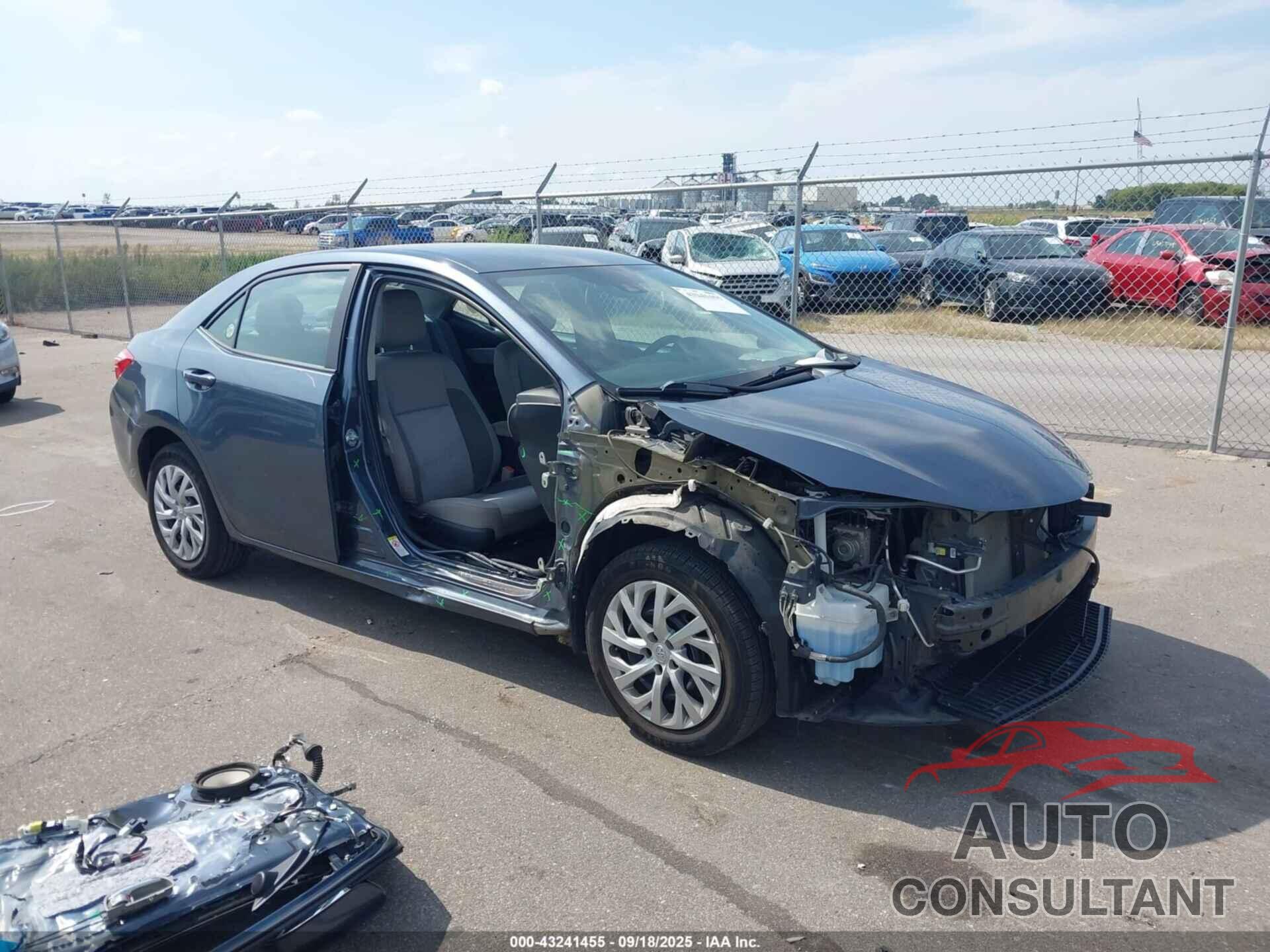 TOYOTA COROLLA 2018 - 2T1BURHE0JC978684