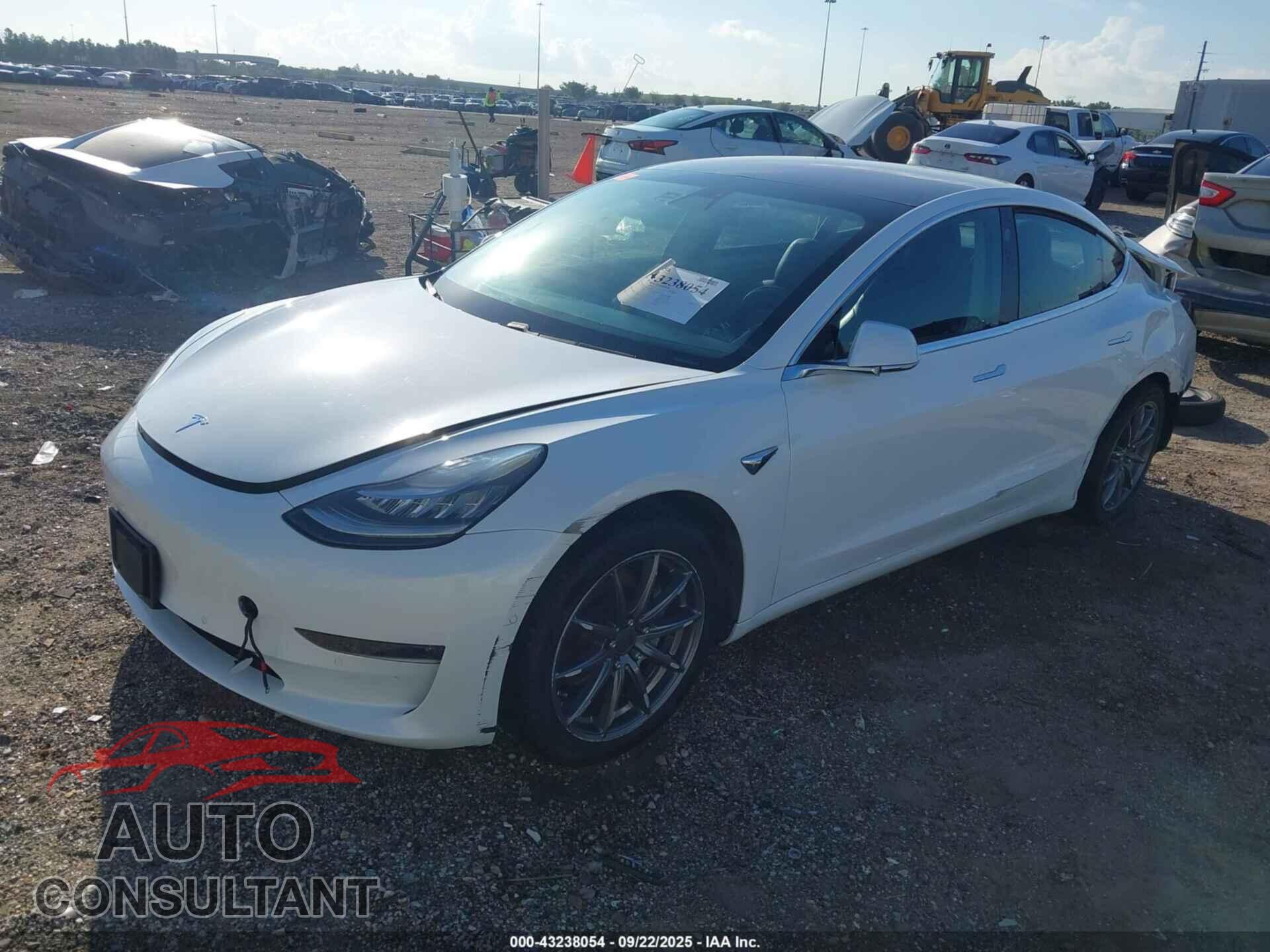 TESLA MODEL 3 2018 - 5YJ3E1EA1JF076853