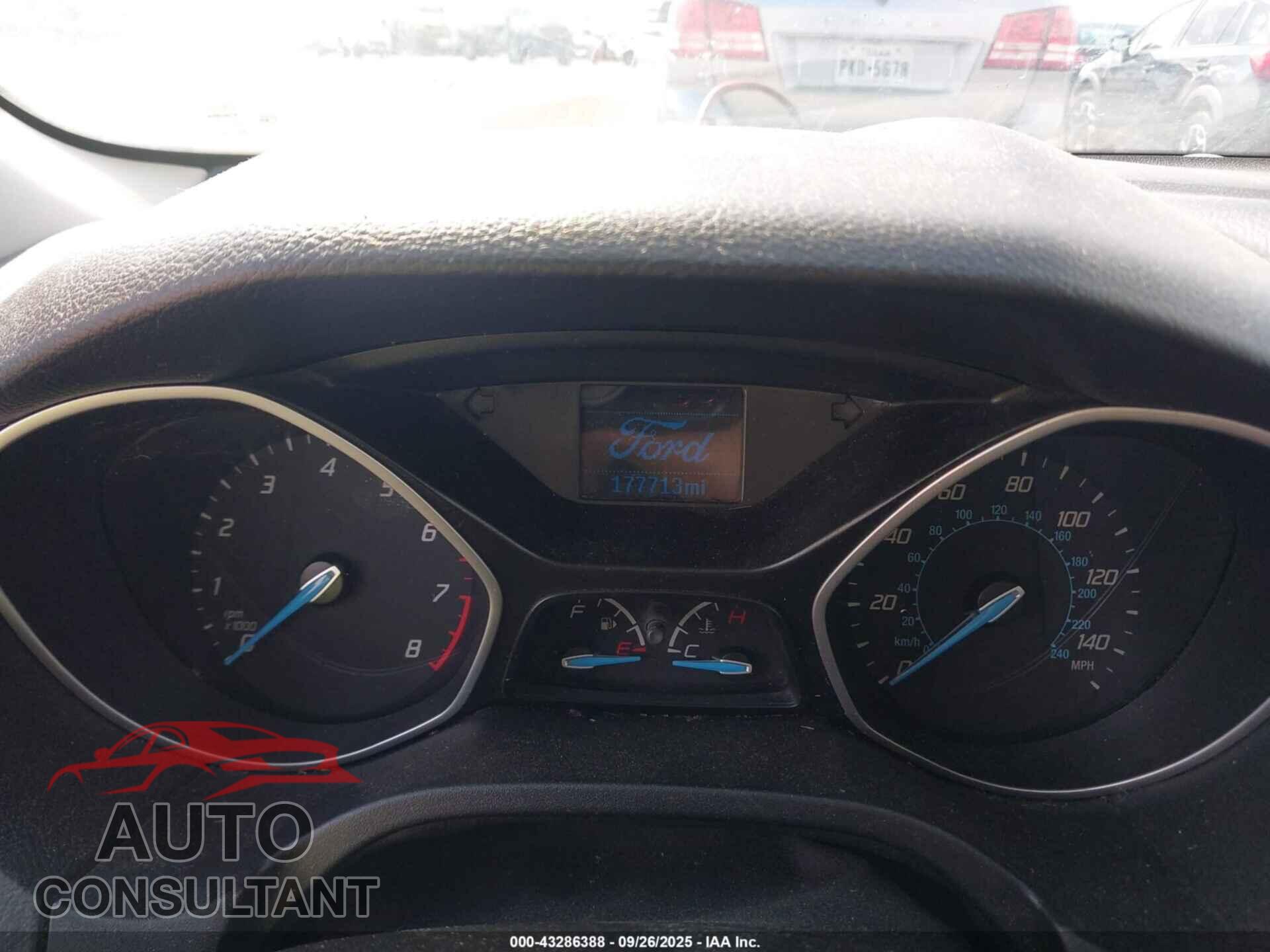 FORD FOCUS 2014 - 1FADP3E20EL419695