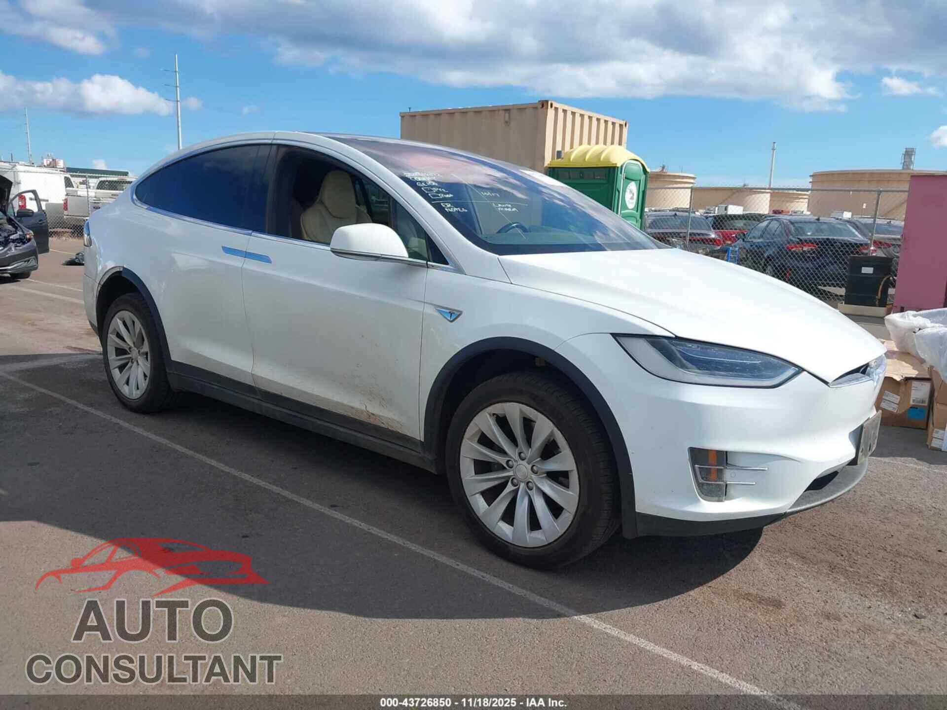 TESLA MODEL X 2016 - 5YJXCBE2XGF008775