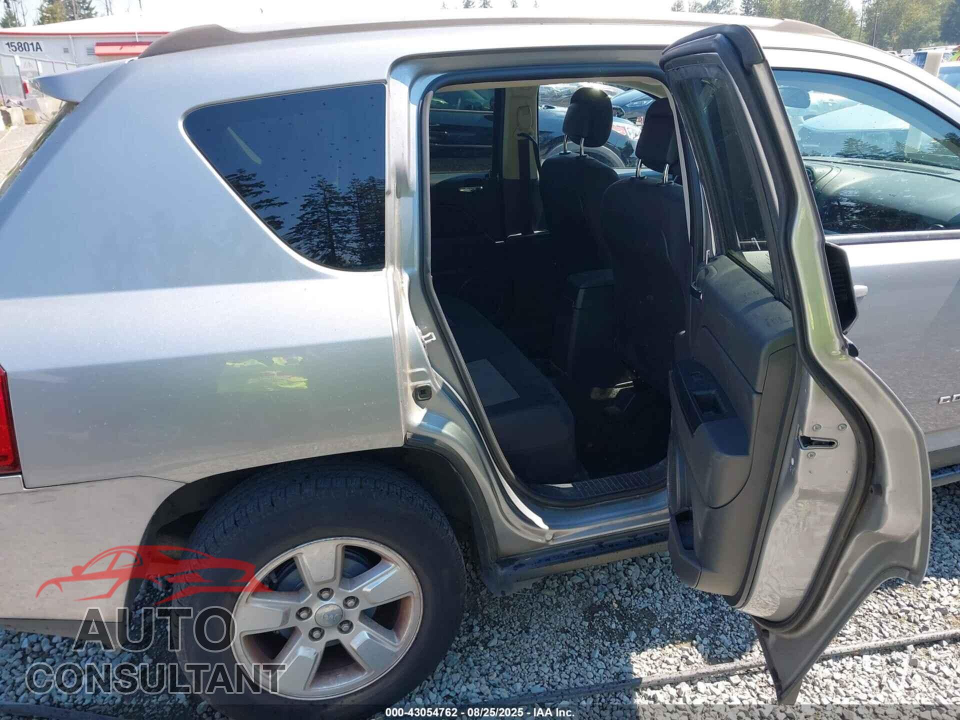 JEEP COMPASS 2015 - 1C4NJCBA9FD386364