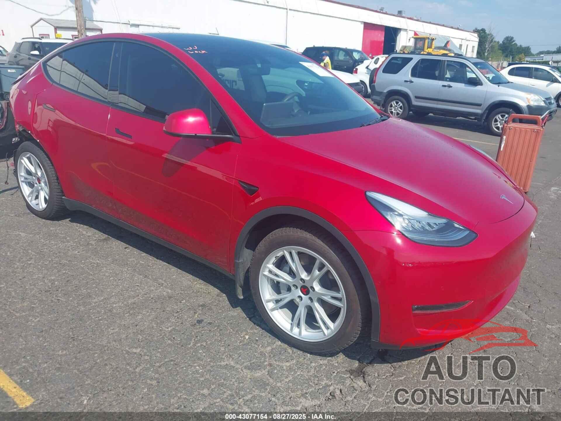 TESLA MODEL Y 2020 - 5YJYGDEE7LF030371