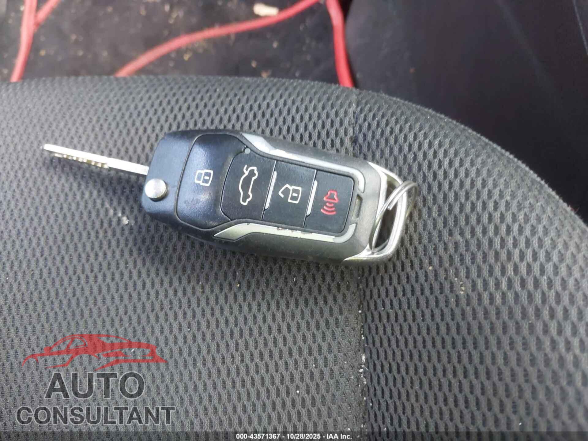 FORD FOCUS 2014 - 1FADP3F21EL320236