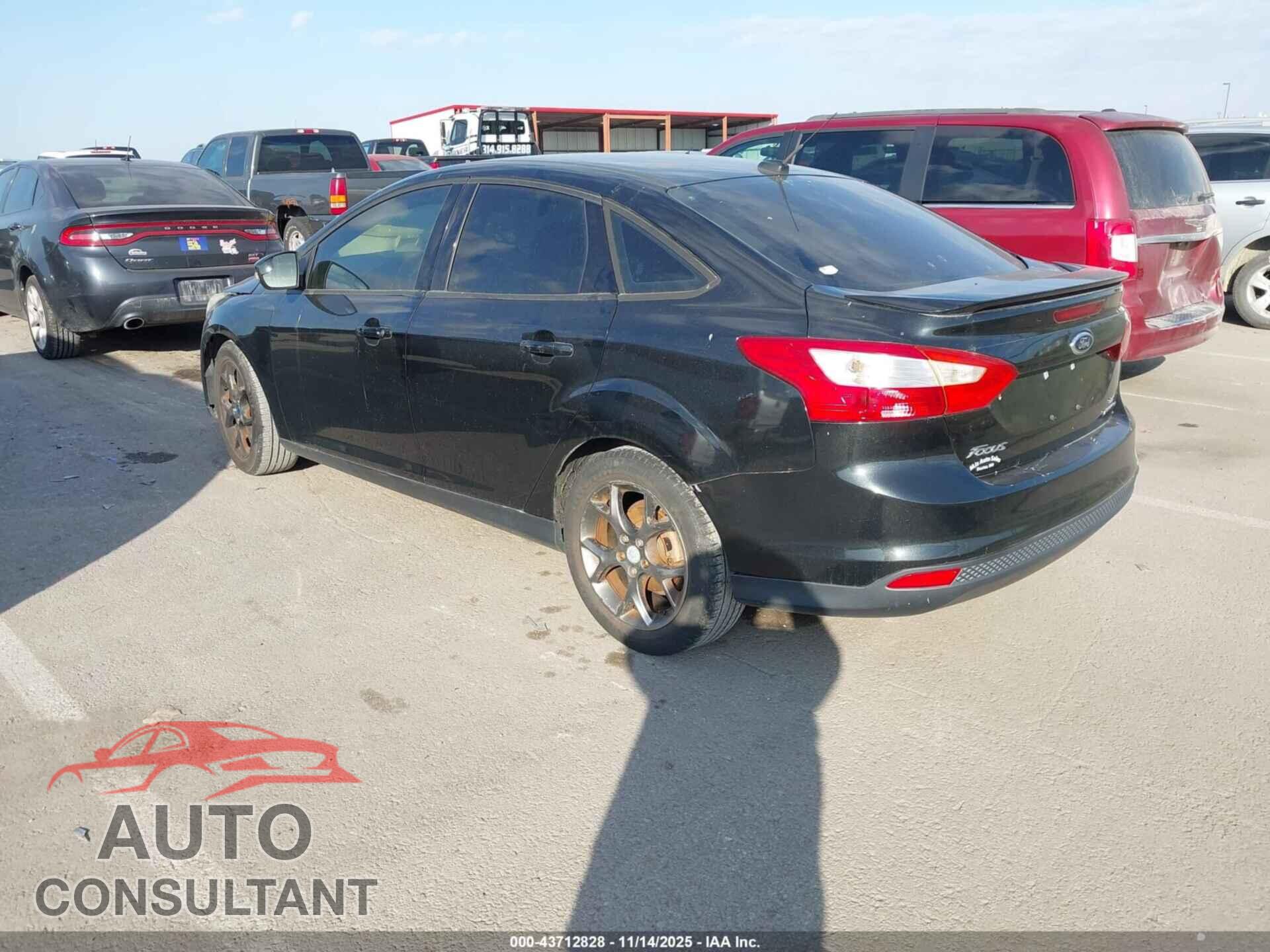 FORD FOCUS 2014 - 1FADP3F21EL218855