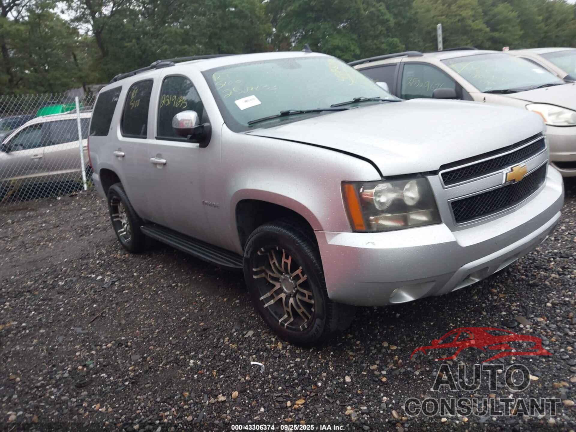 CHEVROLET TAHOE 2012 - 1GNSKBE08CR158231