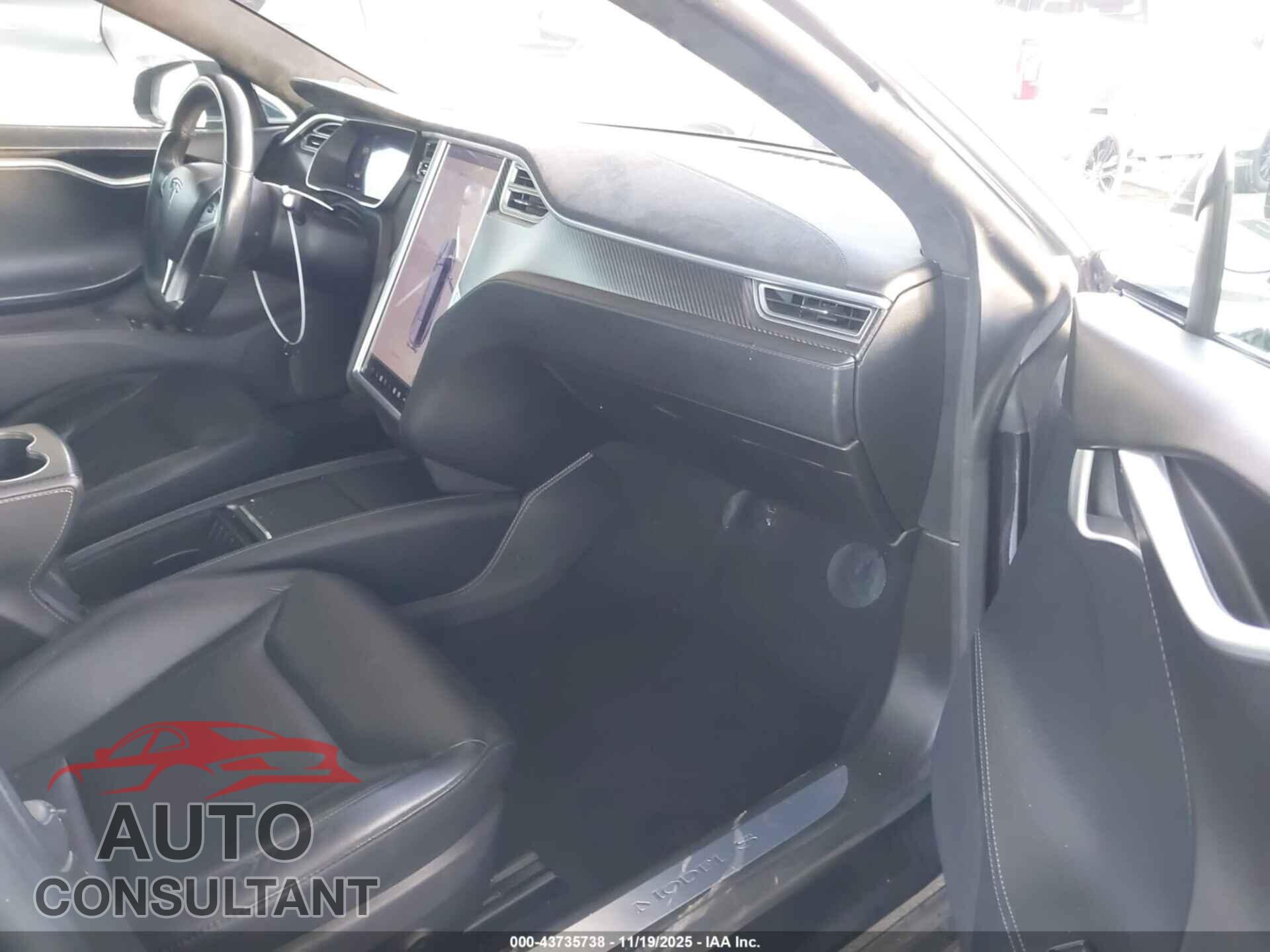 TESLA MODEL S 2015 - 5YJSA1E40FF105218