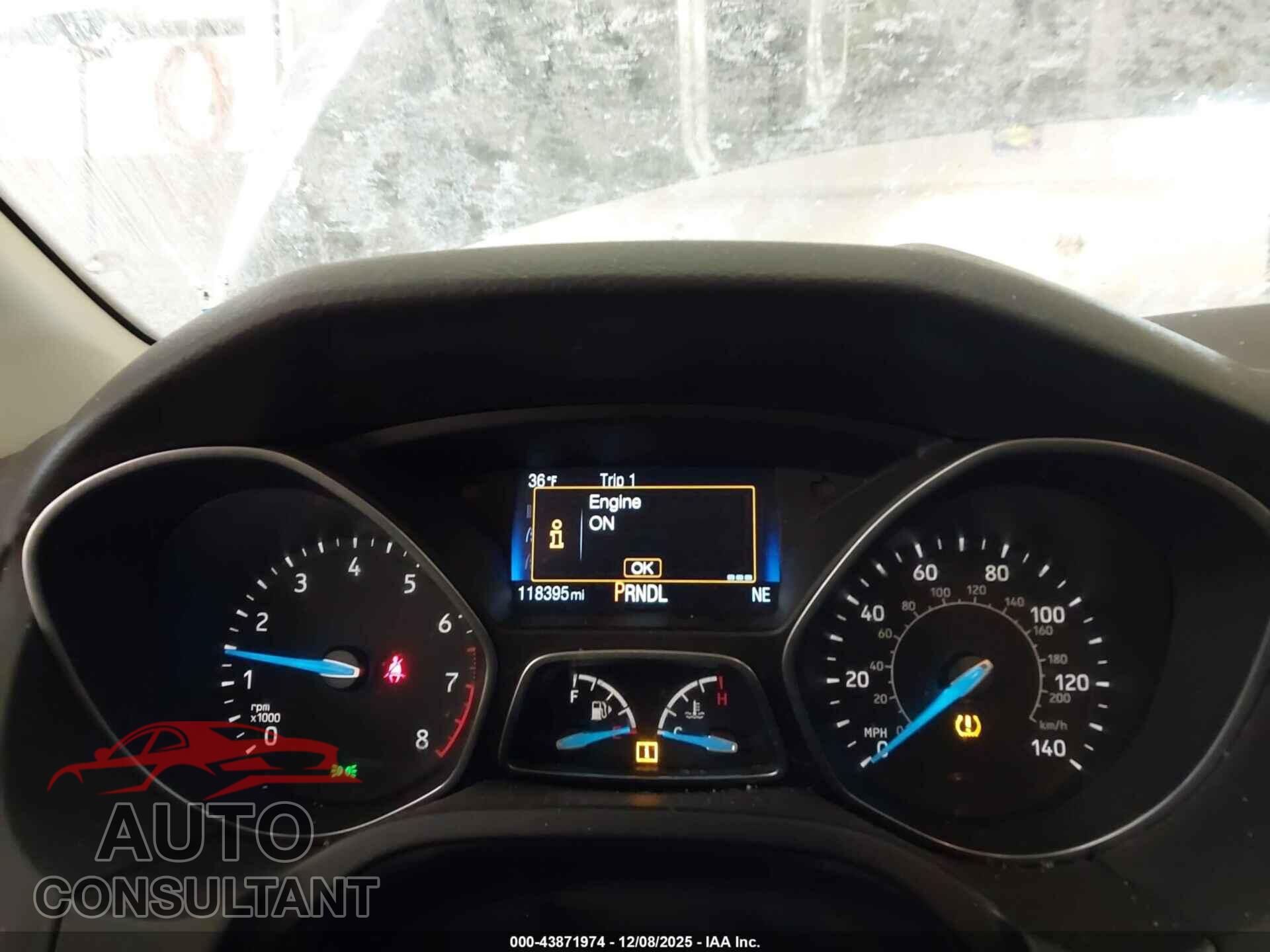 FORD FOCUS 2015 - 1FADP3F21FL208635