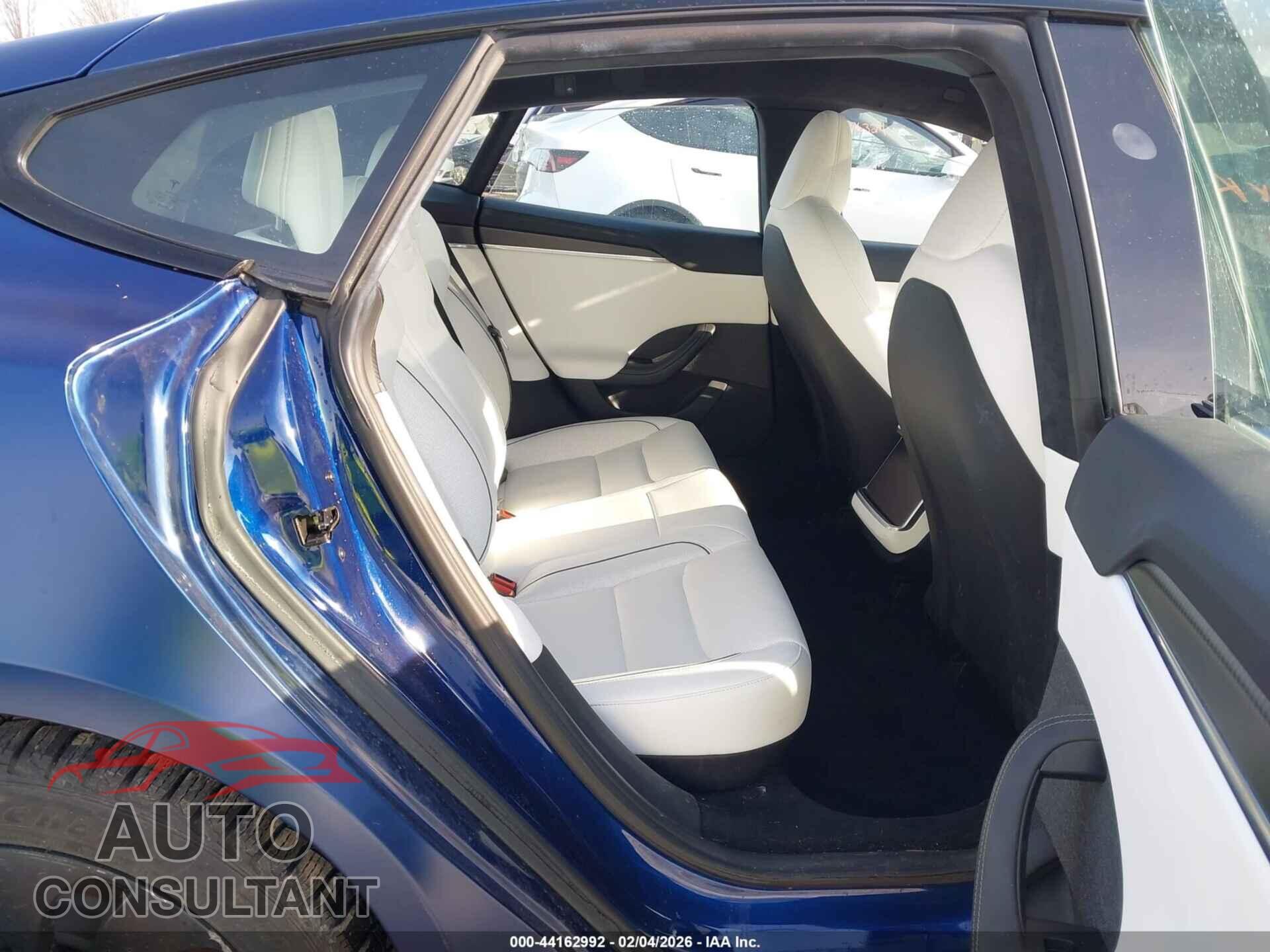 TESLA MODEL S 2023 - 5YJSA1E69PF519391
