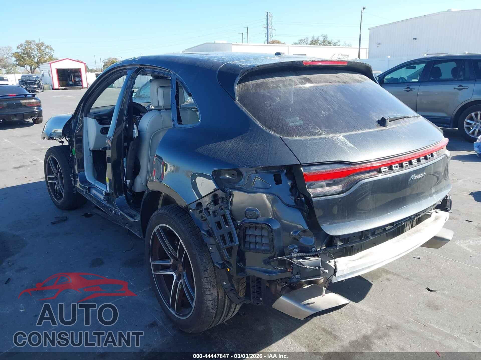 PORSCHE MACAN 2021 - WP1AA2A57MLB01076