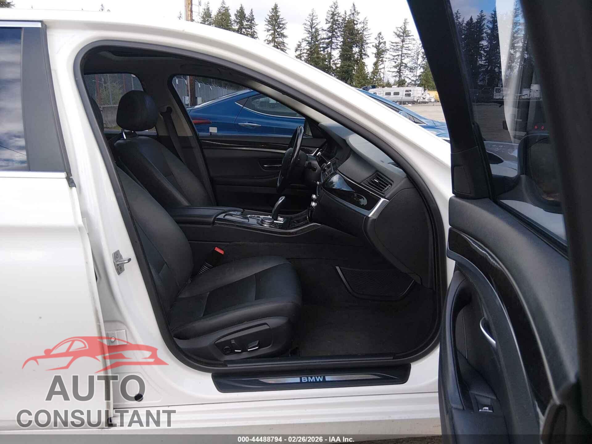 BMW 528I 2015 - WBA5A5C55FD521592