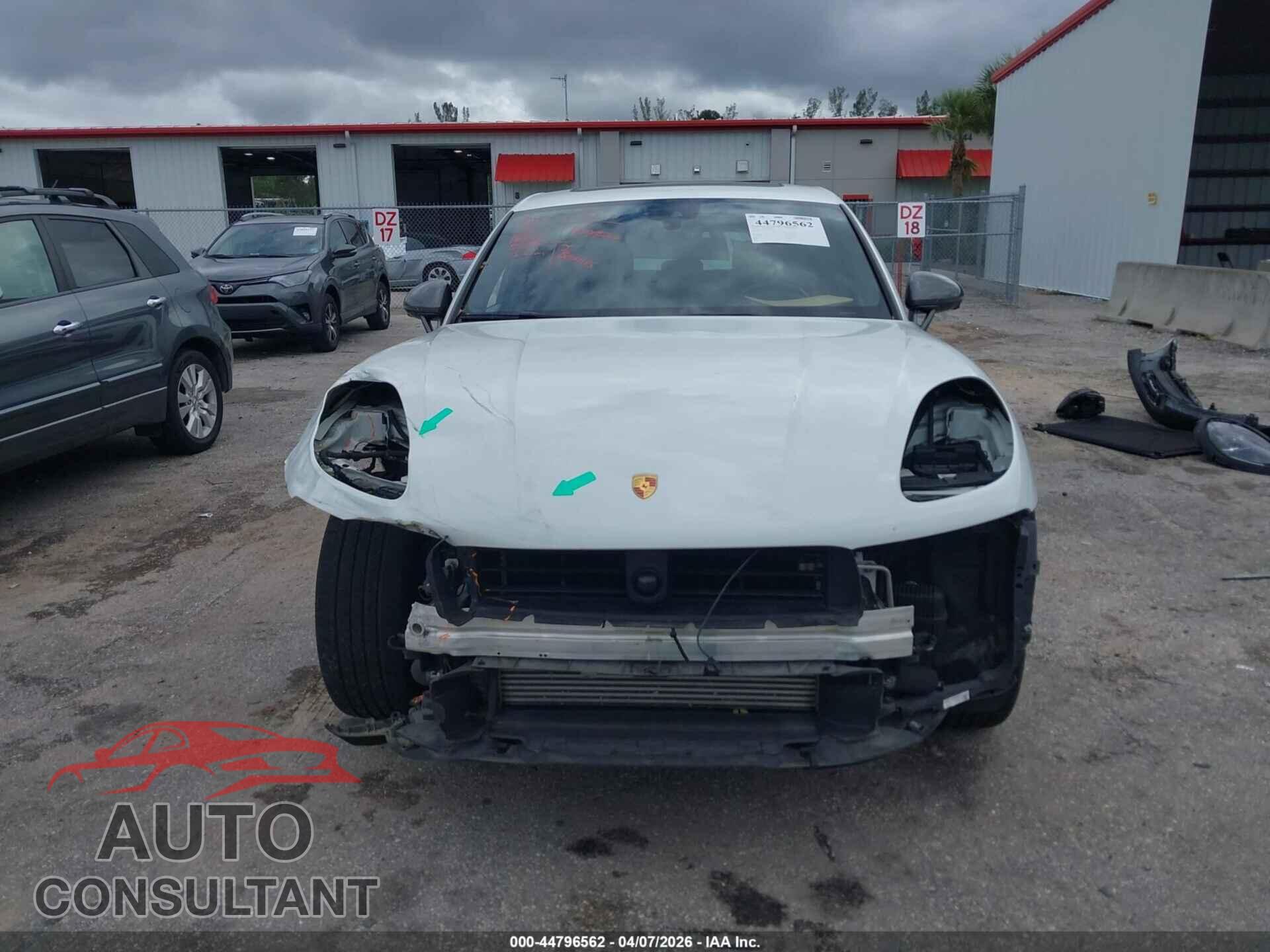 PORSCHE MACAN 2023 - WP1AA2A56PLB09111