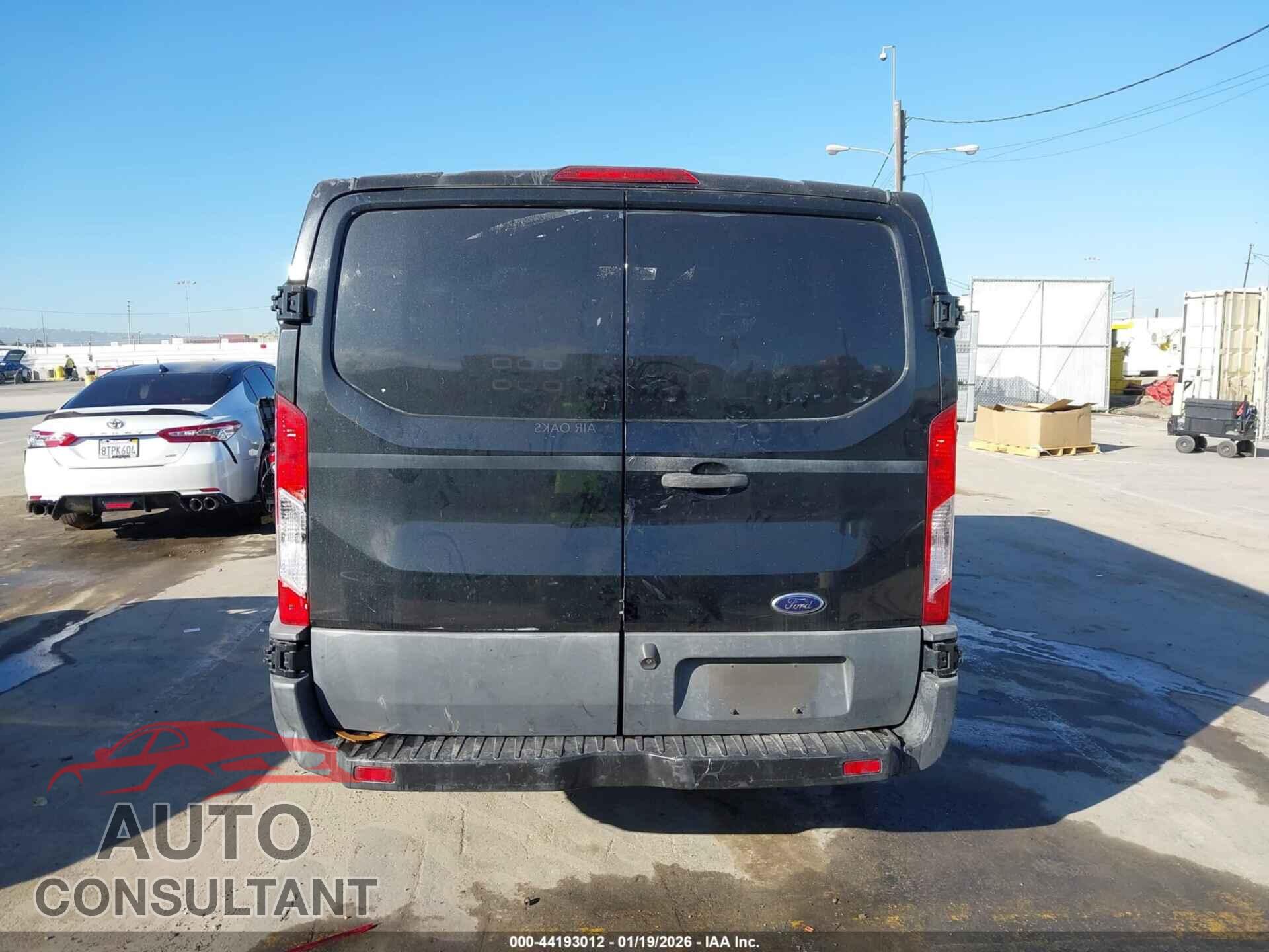 FORD TRANSIT-150 2015 - 1FTNE1YM5FKB27487