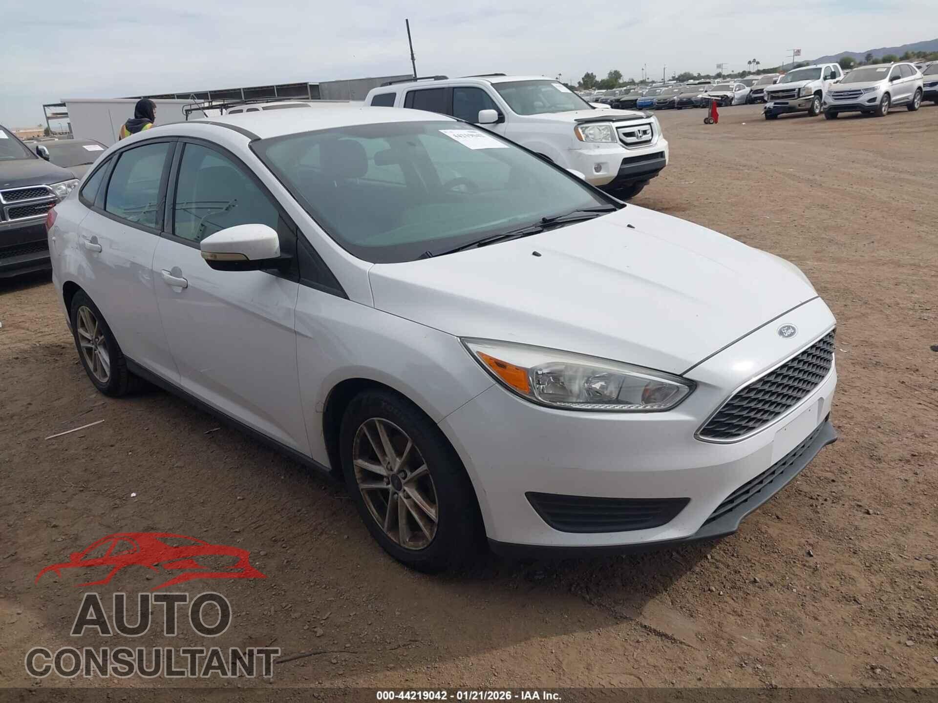 FORD FOCUS 2017 - 1FADP3F28HL234359