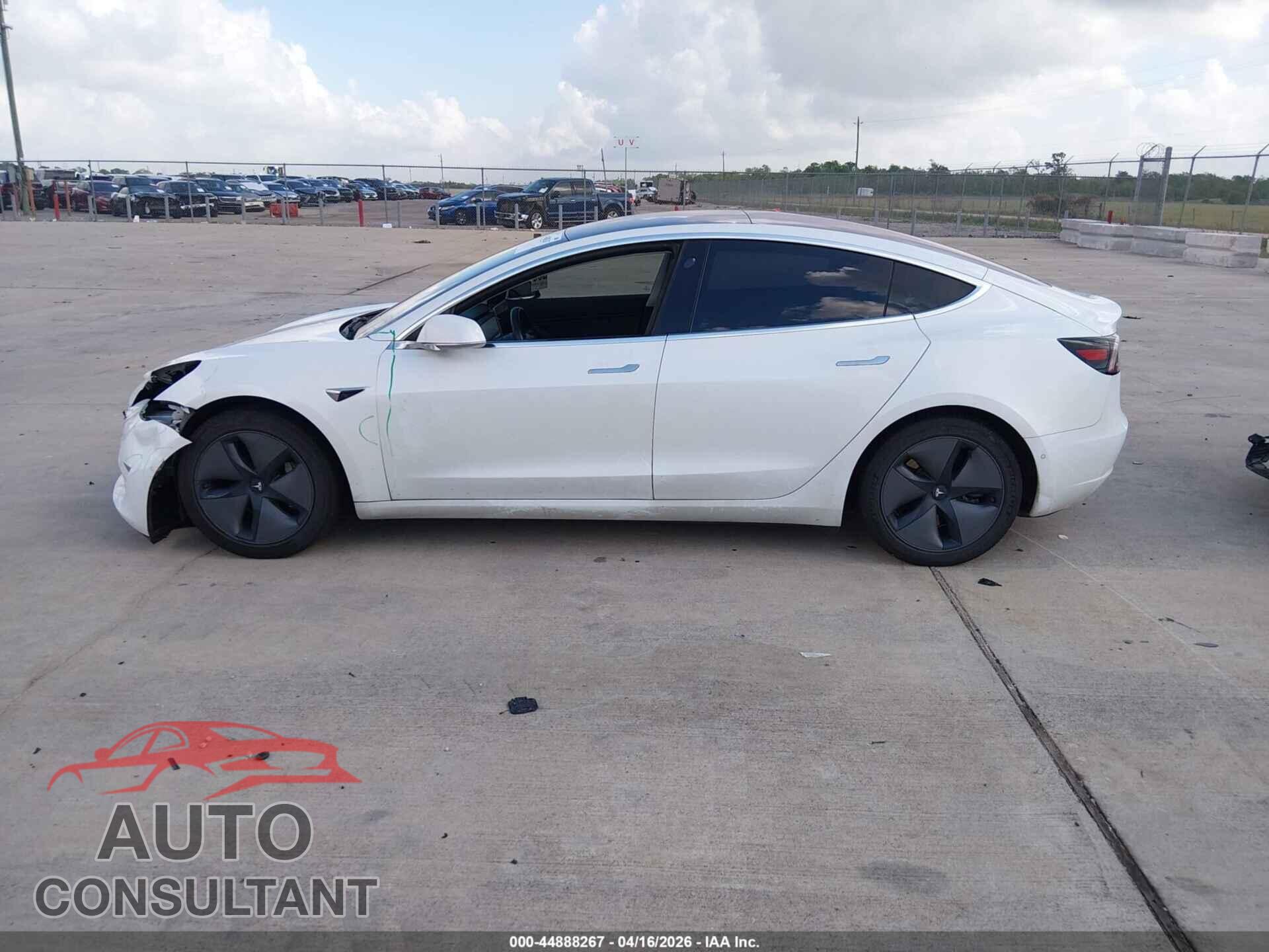 TESLA MODEL 3 2018 - 5YJ3E1EA1JF035221