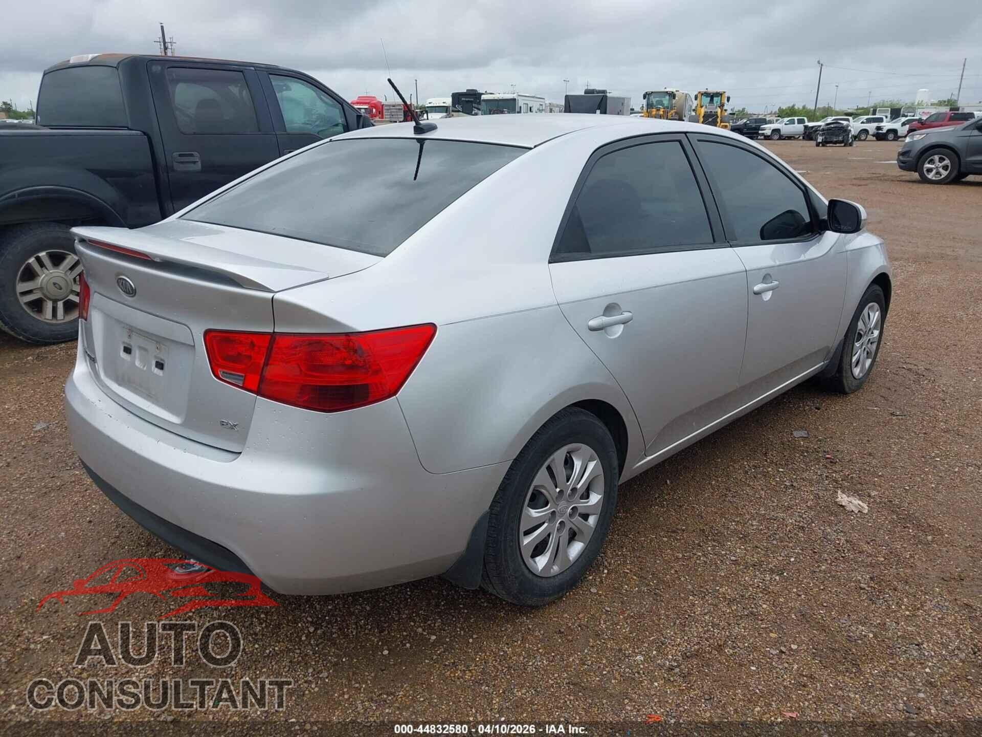 KIA FORTE 2012 - KNAFU4A25C5607134