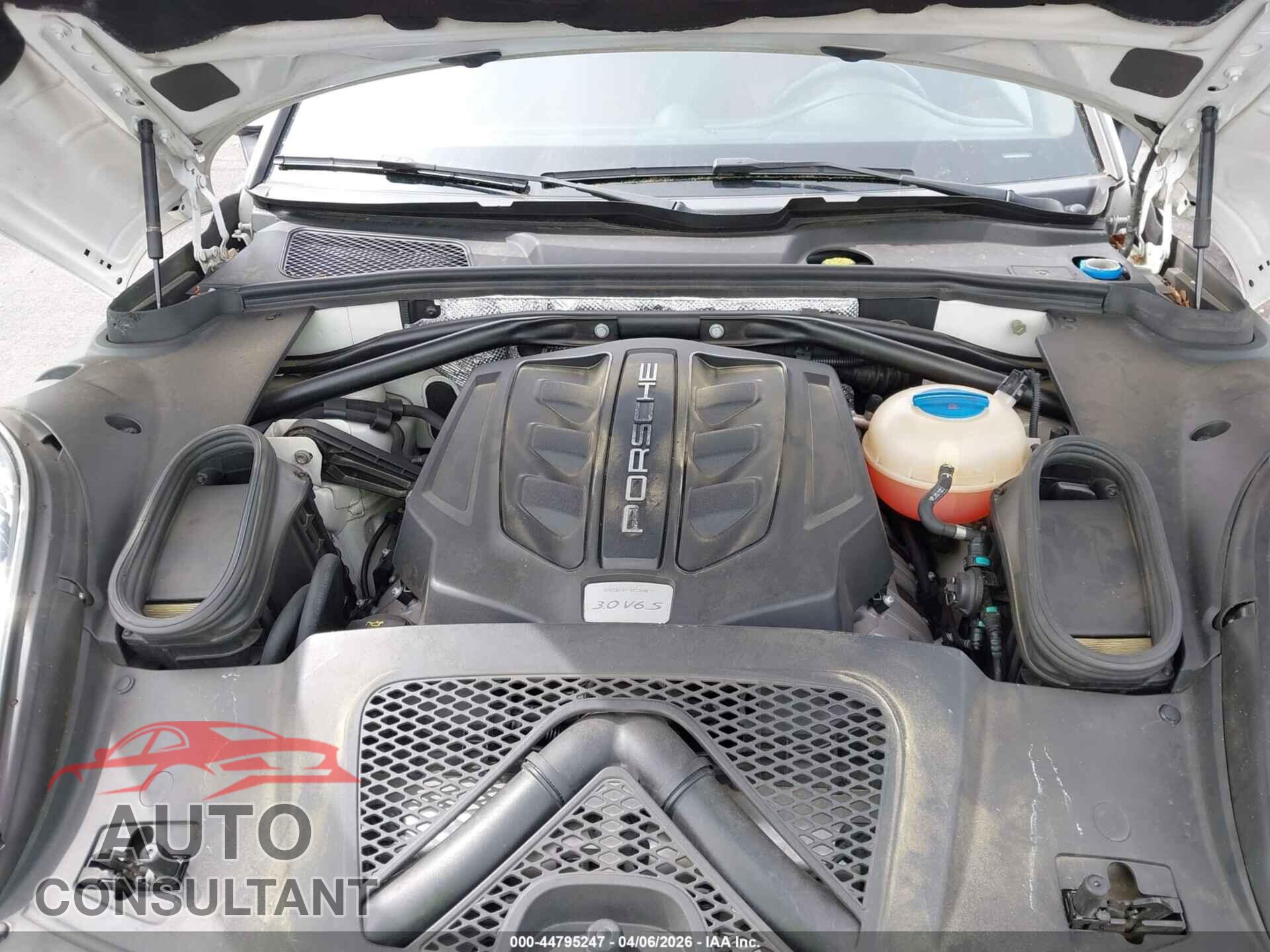 PORSCHE MACAN 2015 - WP1AB2A53FLB54714