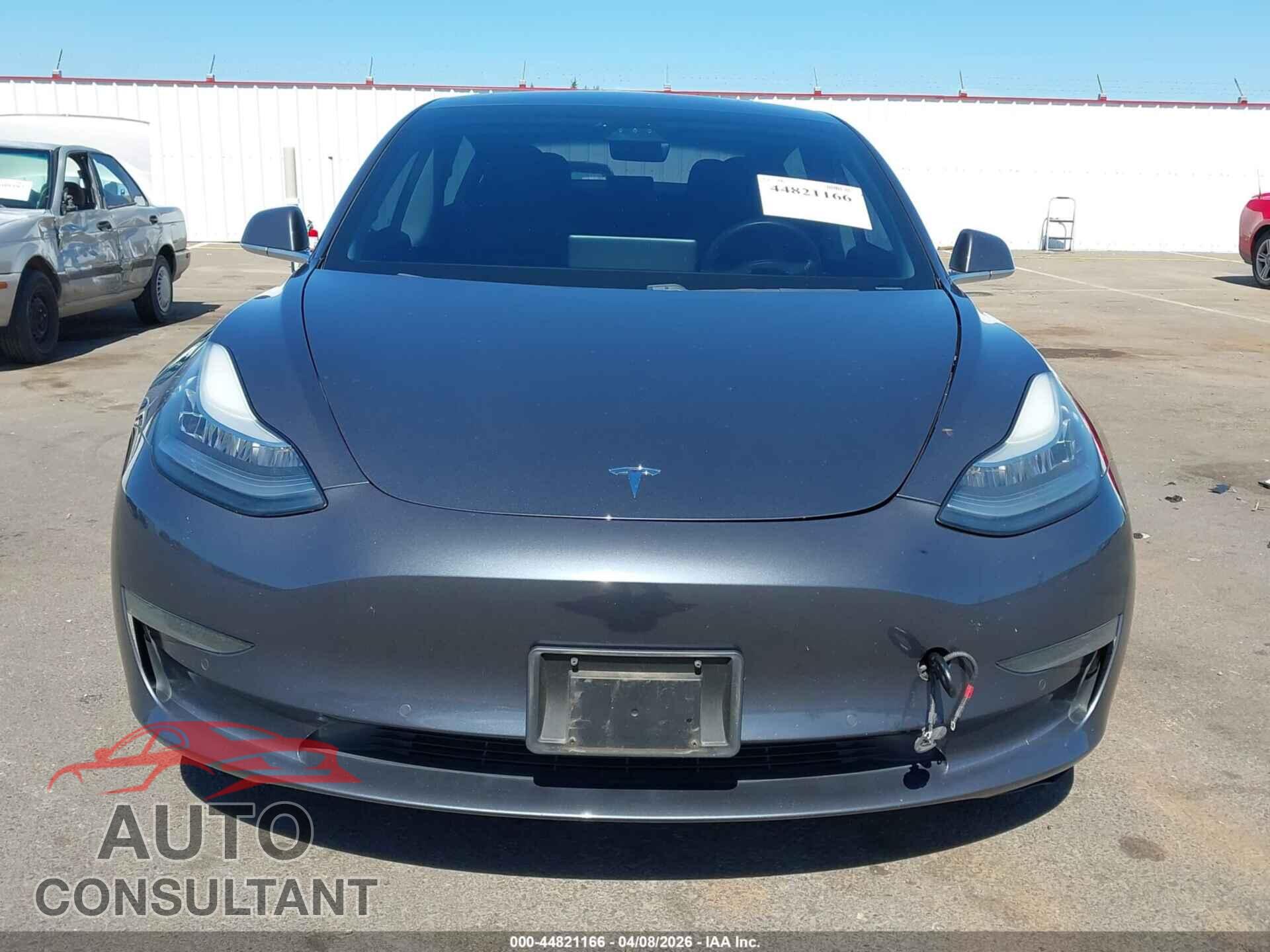 TESLA MODEL 3 2019 - 5YJ3E1EB2KF144815