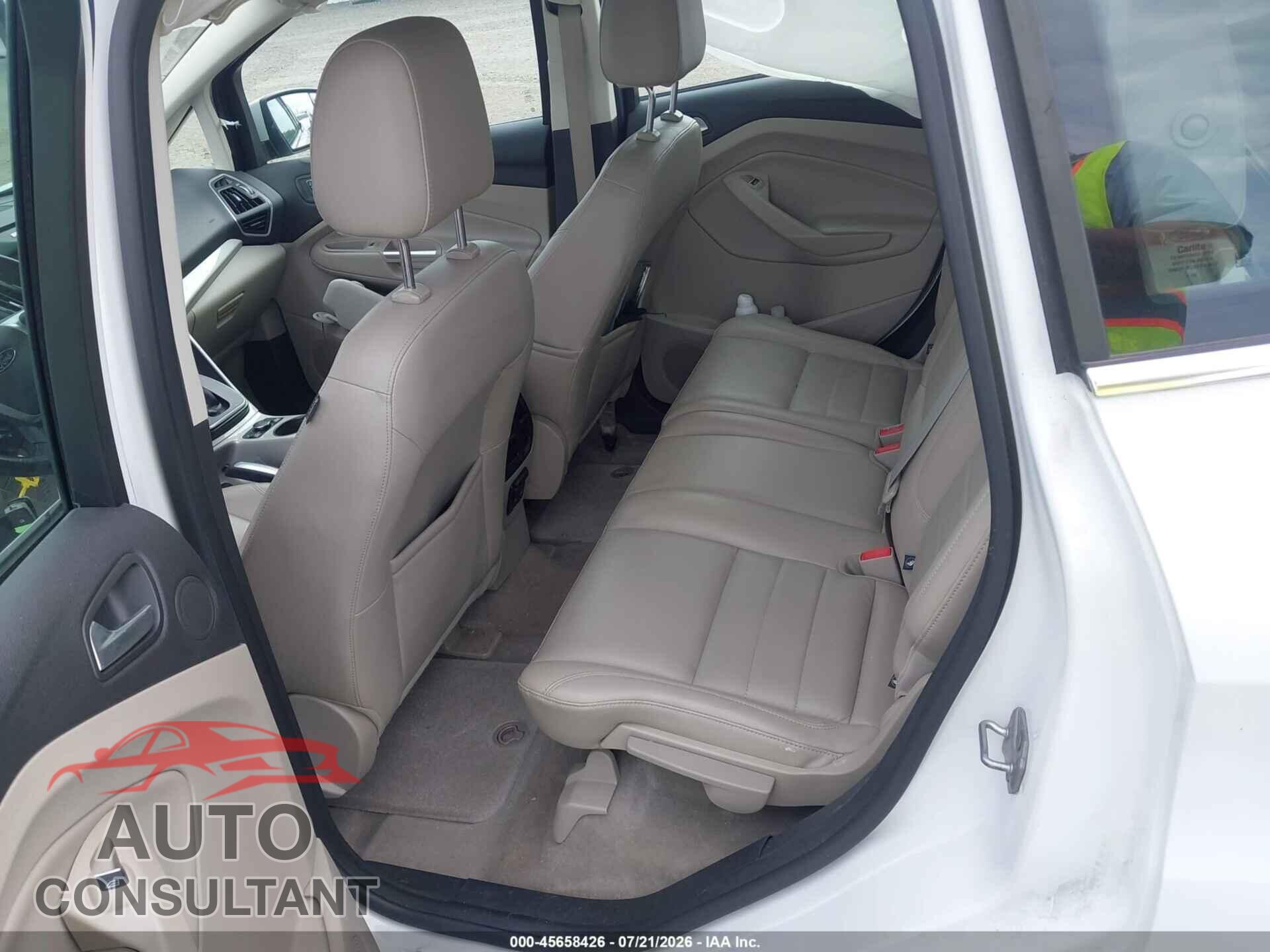 FORD C-MAX ENERGI 2013 - 1FADP5CU9DL553961