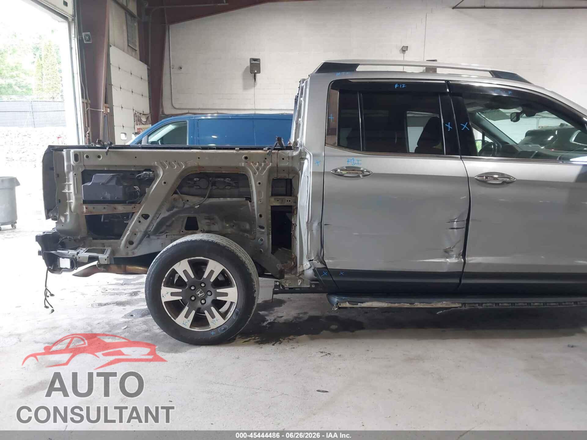 HONDA RIDGELINE 2017 - 5FPYK3F77HB024495