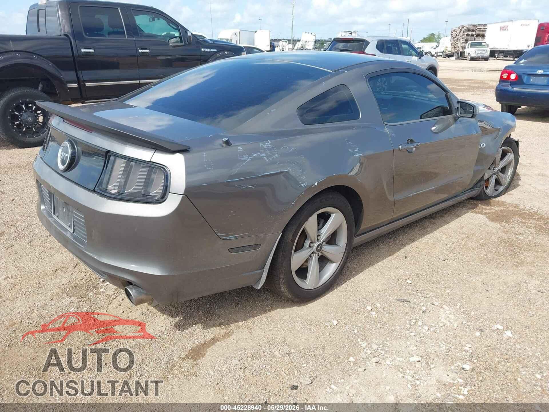 FORD MUSTANG 2014 - 1ZVBP8CF4E5309805