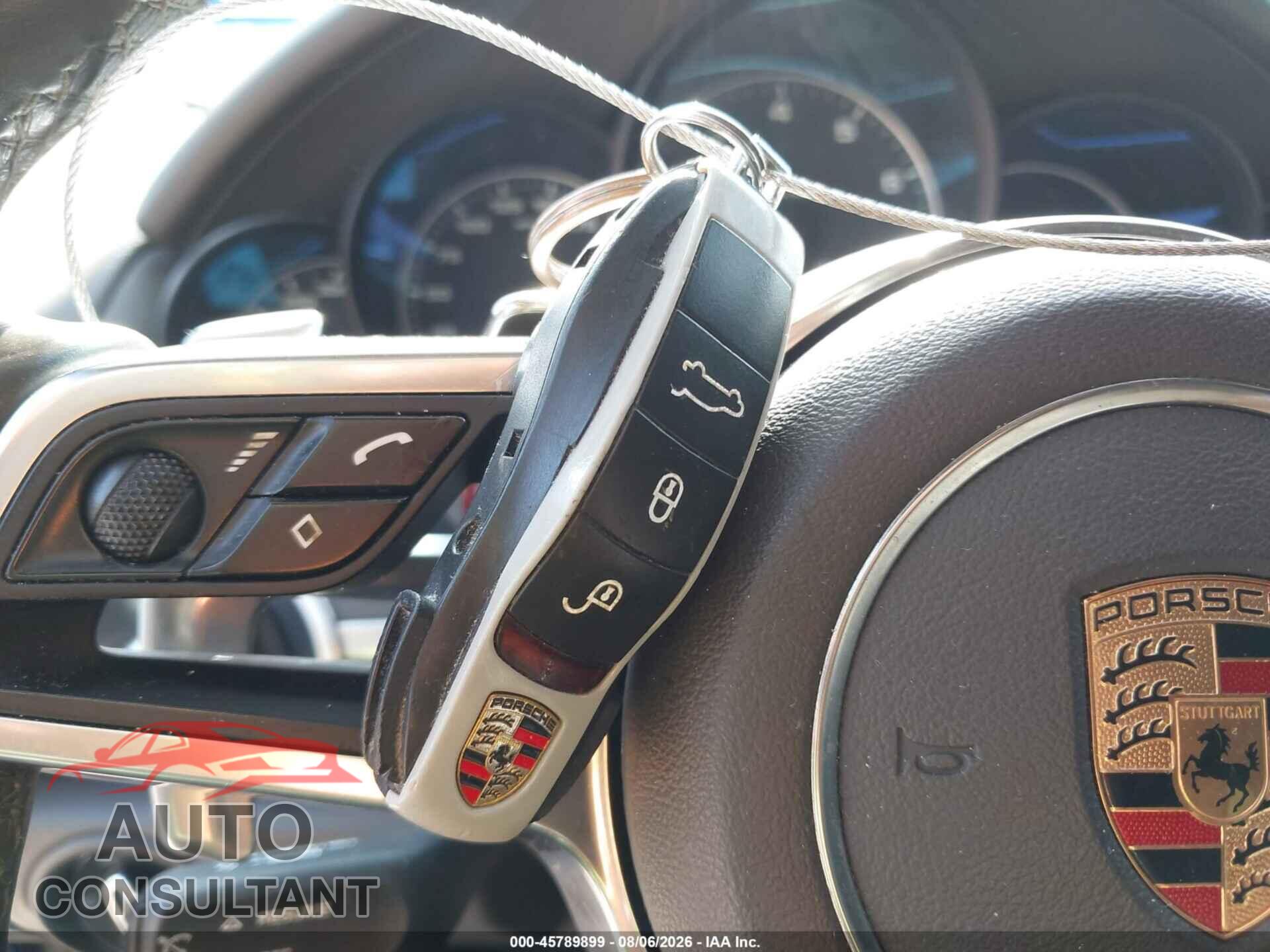 PORSCHE CAYENNE 2017 - WP1AA2A25HKA86191