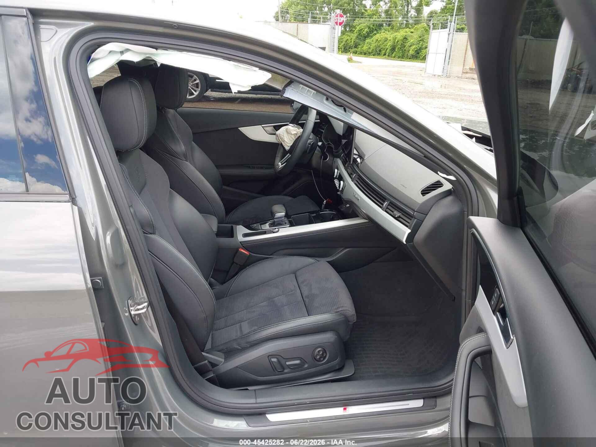 AUDI A4 2023 - WAUEAAF47PN007721