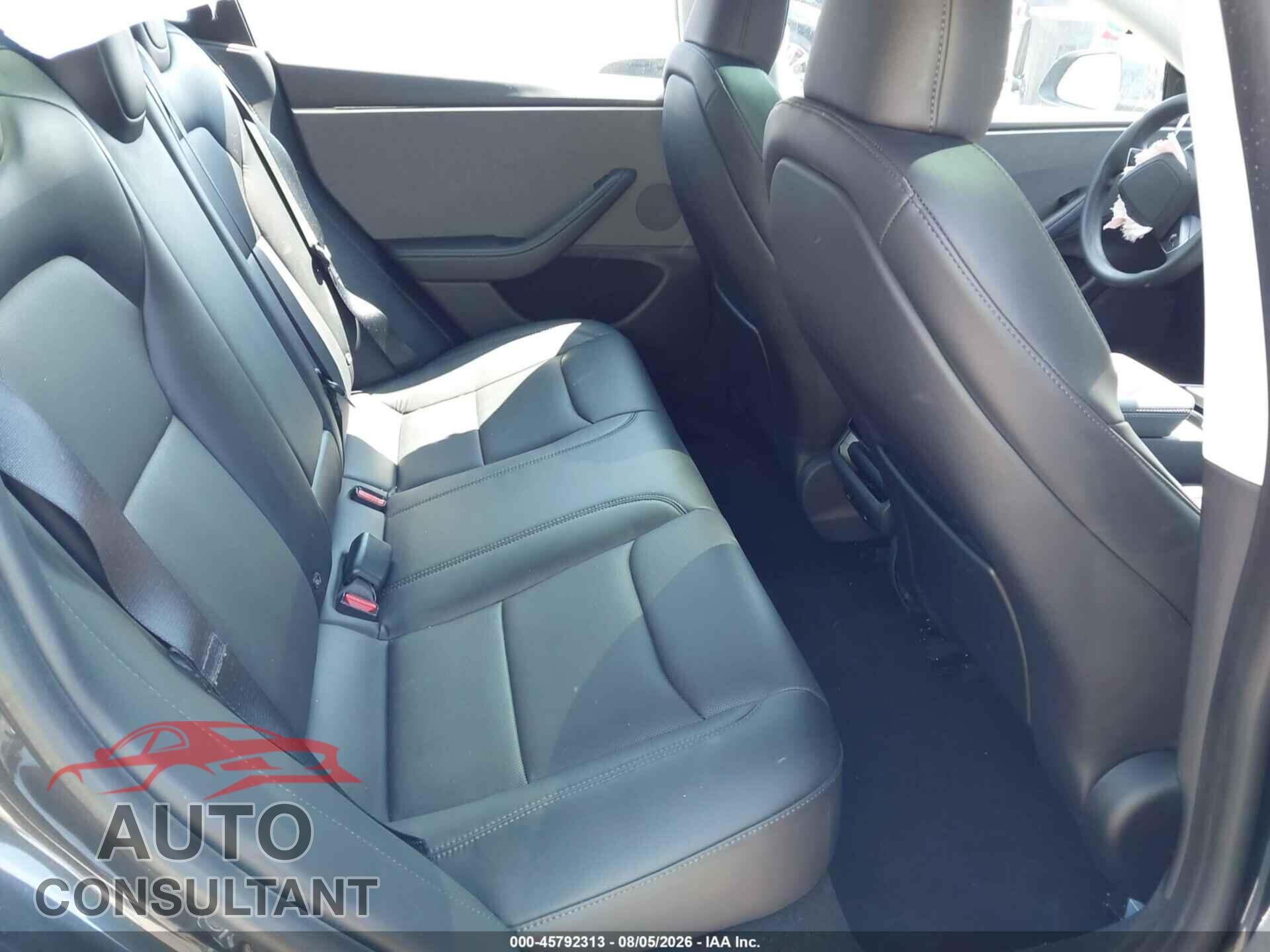 TESLA MODEL 3 2024 - 5YJ3E1EA9RF763431