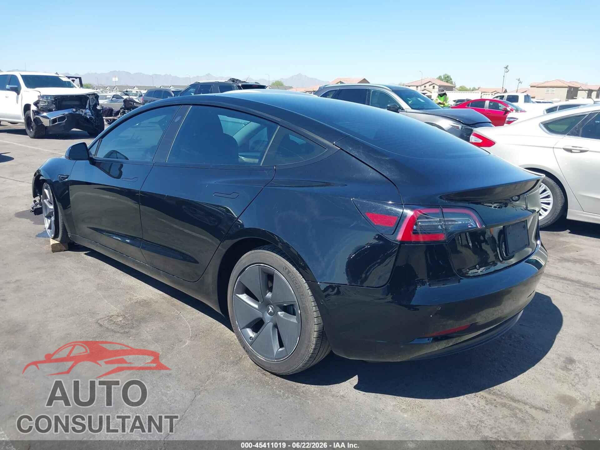 TESLA MODEL 3 2021 - 5YJ3E1EAXMF062115