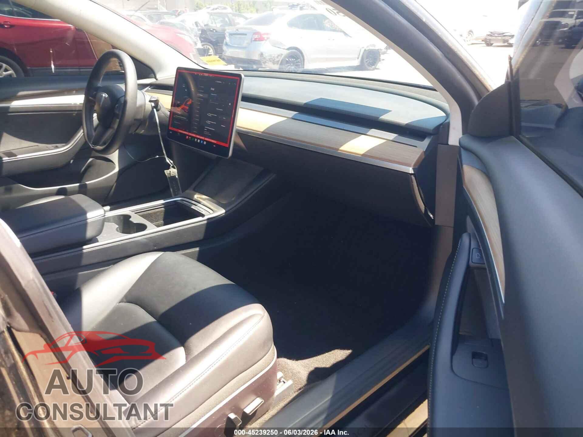TESLA MODEL 3 2021 - 5YJ3E1EC2MF991779