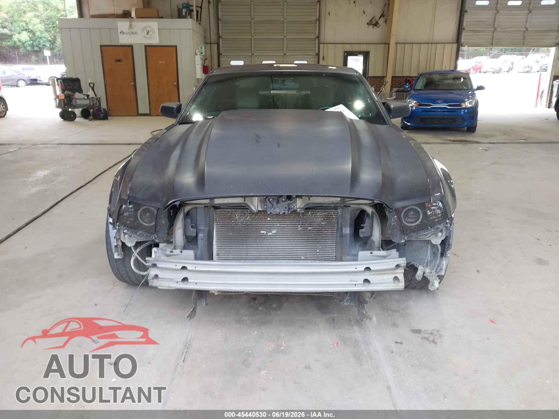 FORD MUSTANG 2014 - 1ZVBP8AM0E5324643