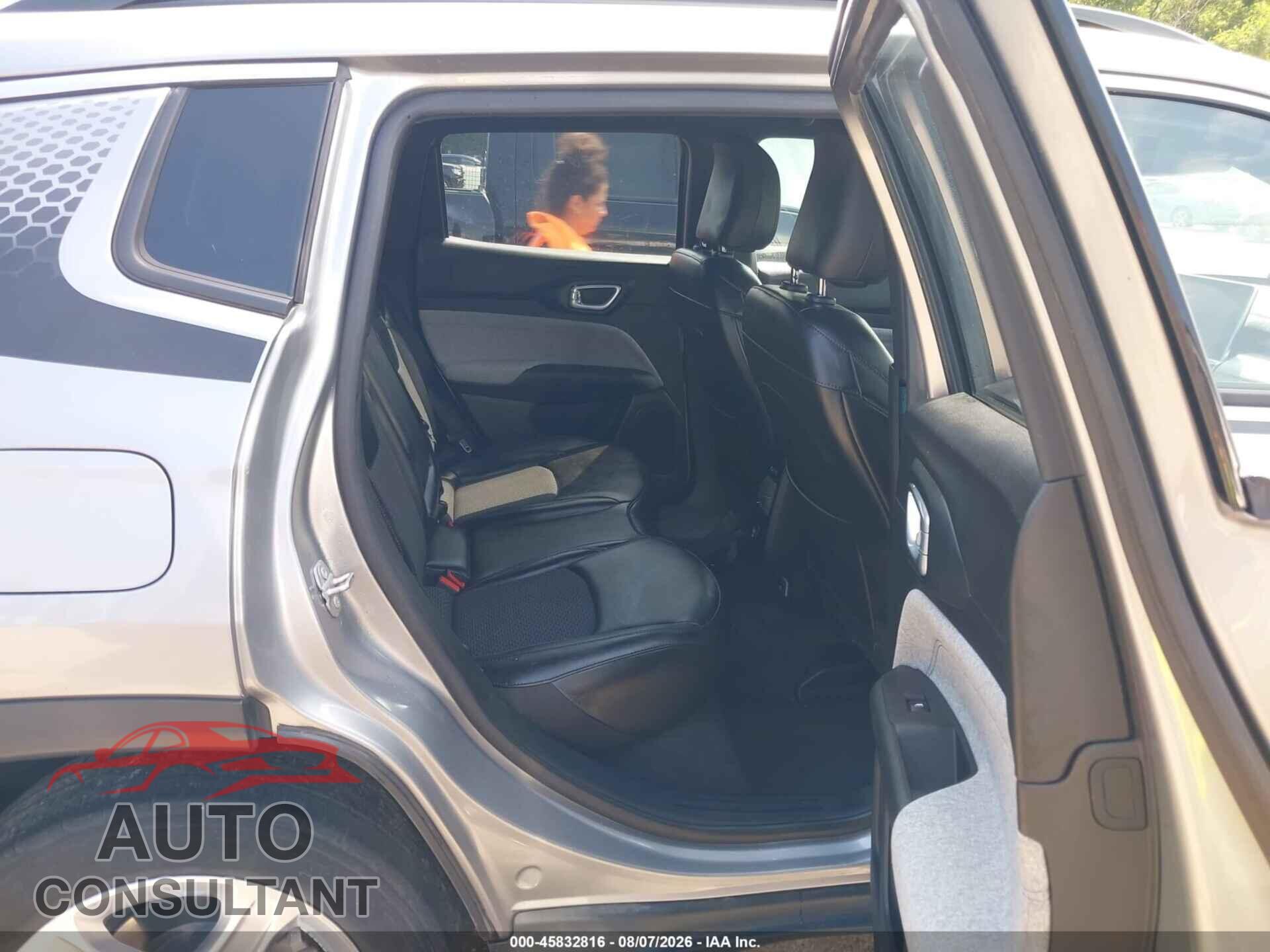 JEEP COMPASS 2023 - 3C4NJDBN3PT540118